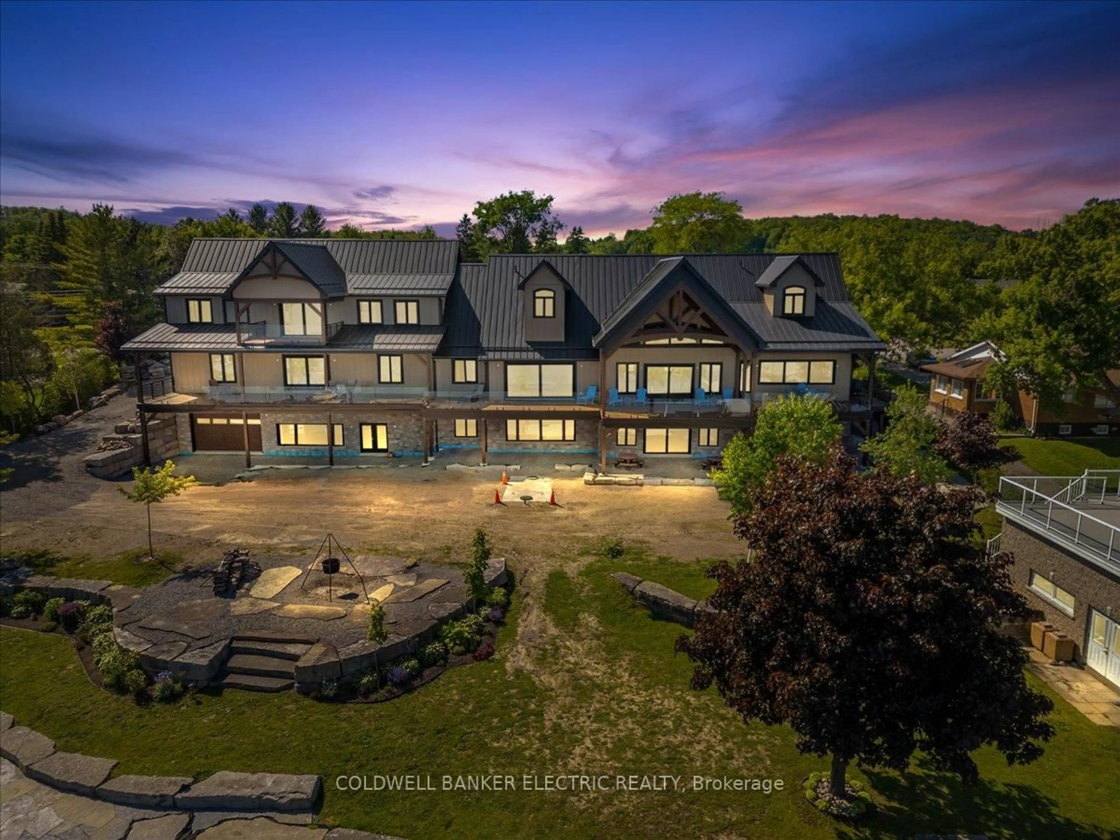 A pic from outside/outdoor area/front of a property/back of a property/a pic from drone, unknown for 367 Gifford Dr, Selwyn Ontario K0L 1T0