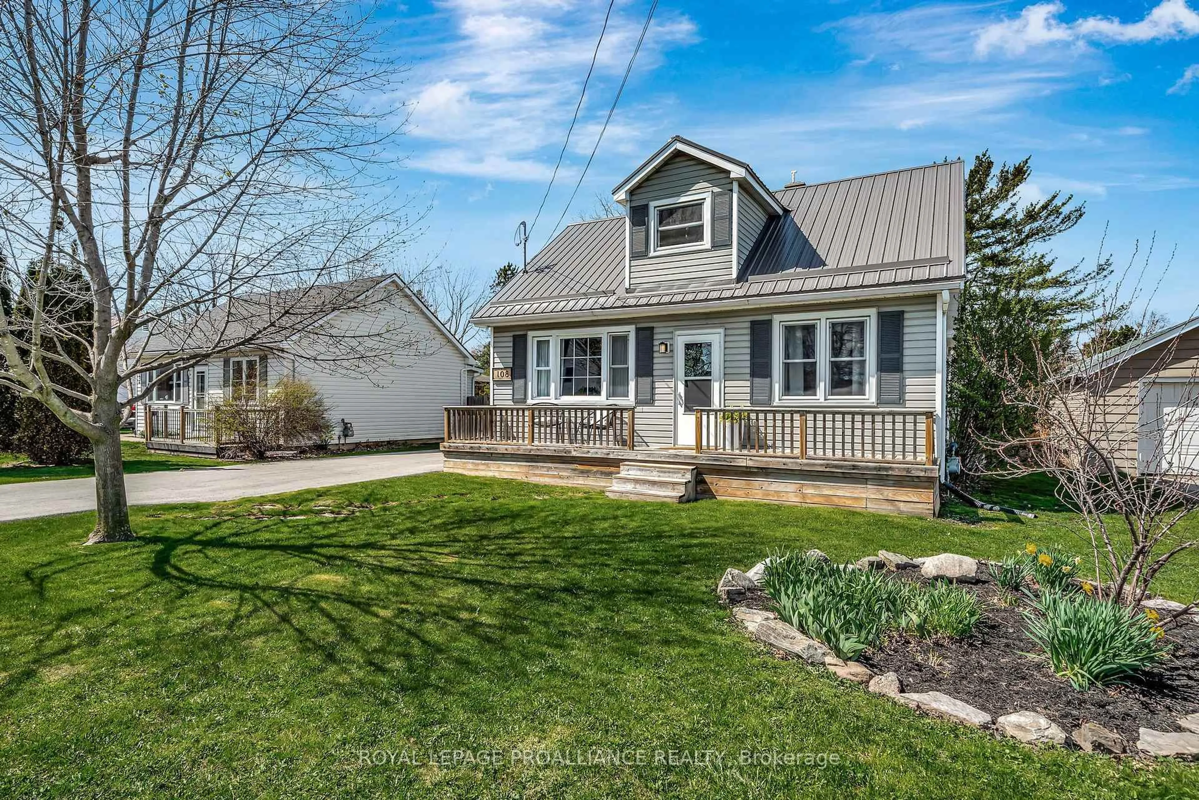 Home with vinyl exterior material, street for 108 Karl St, Belleville Ontario K8N 1J9