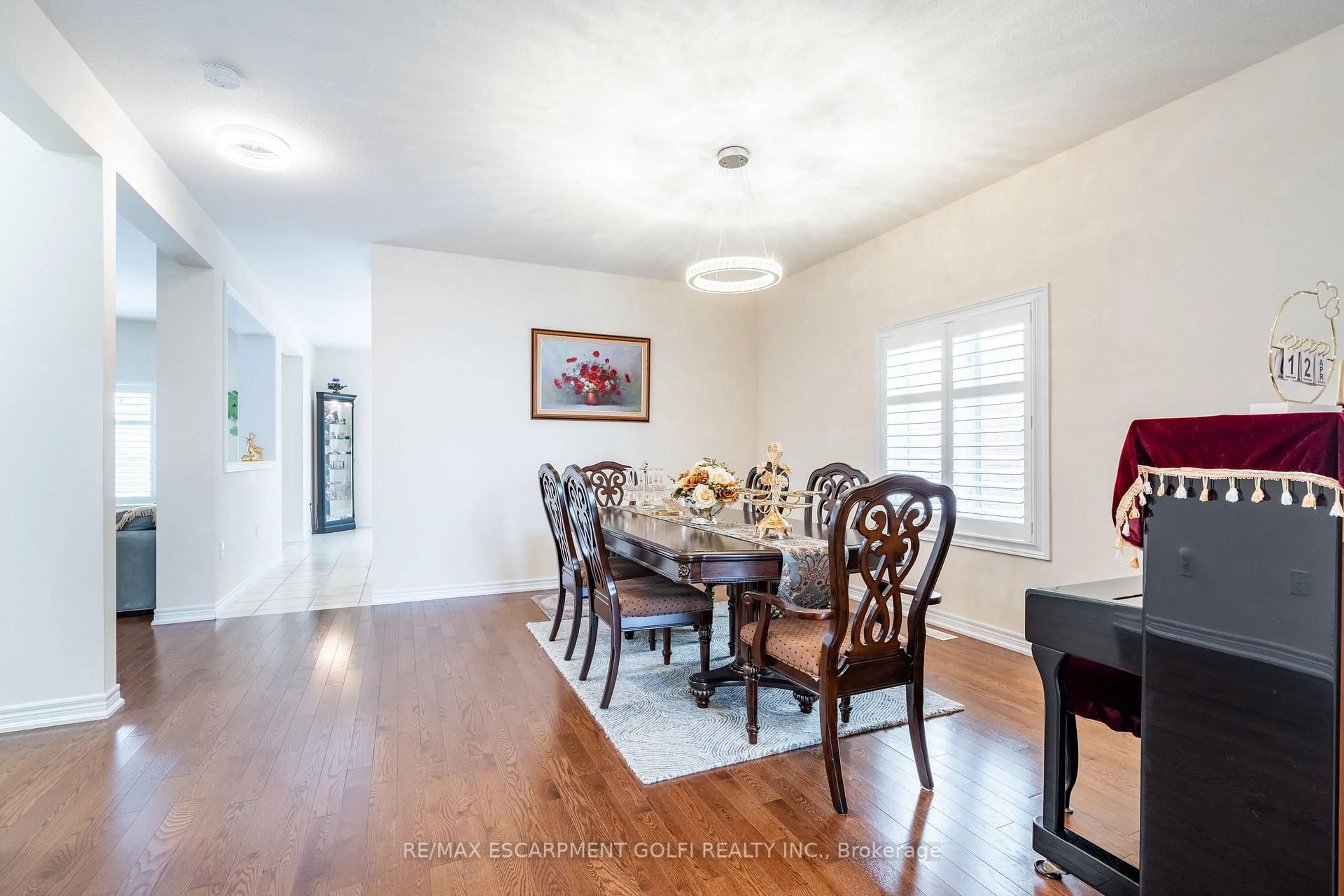 Dining room, unknown for 16 Edgehill Dr, Hamilton Ontario L9B 0B1