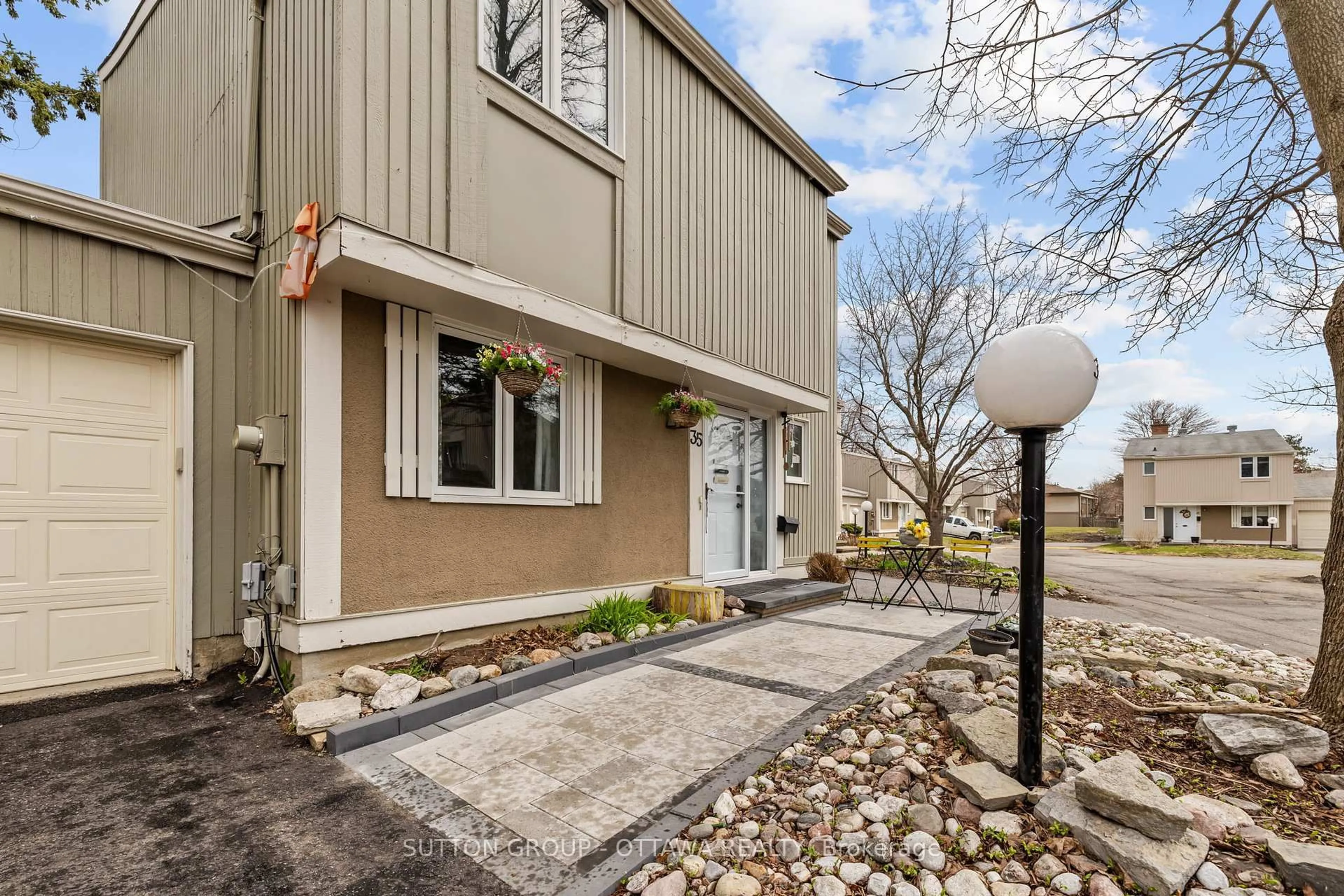 Patio, street for 35 Jackson Crt #65, Ottawa Ontario K2K 1B6