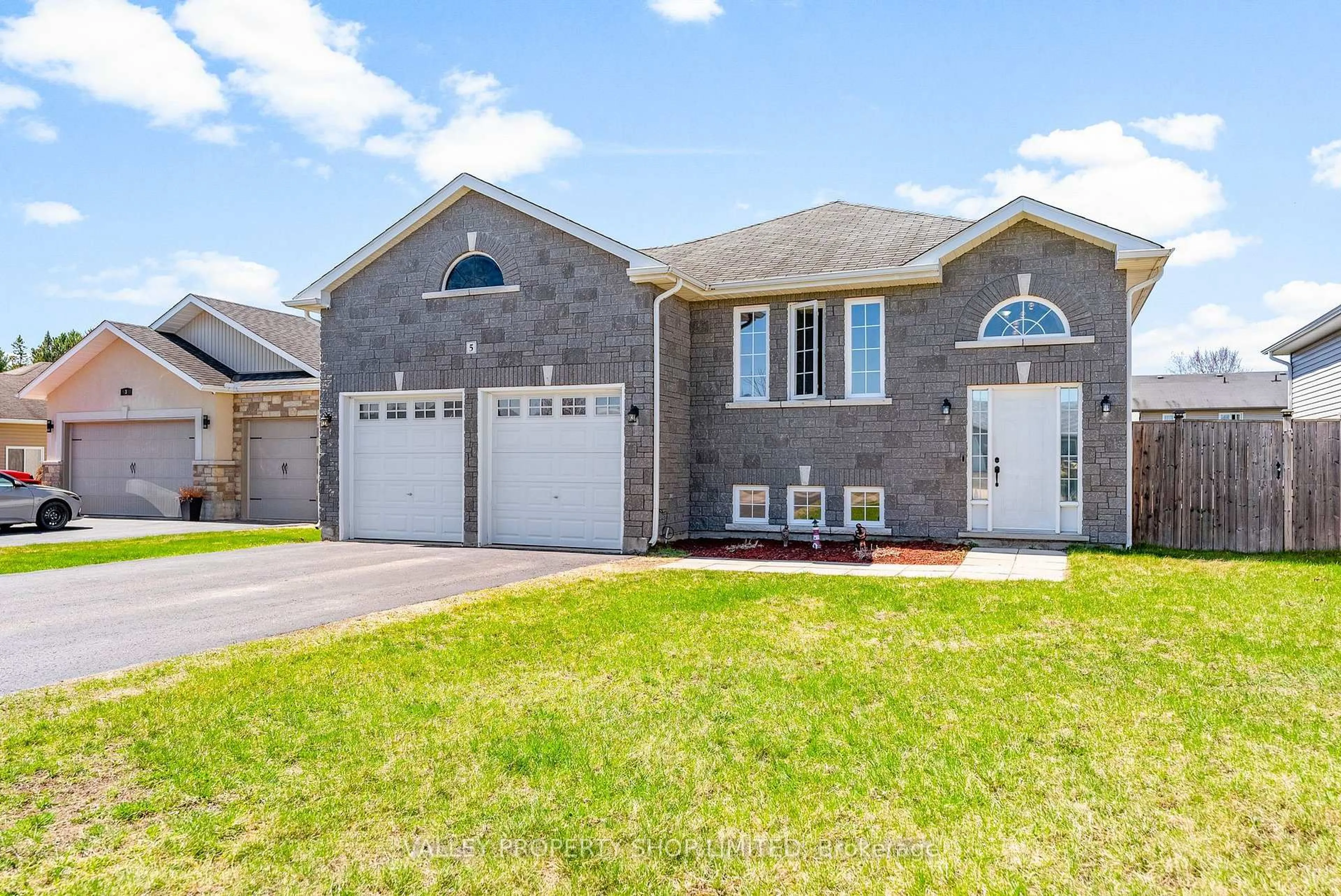 Home with brick exterior material, street for 5 Boulder Creek Tr, Petawawa Ontario K8H 0B2