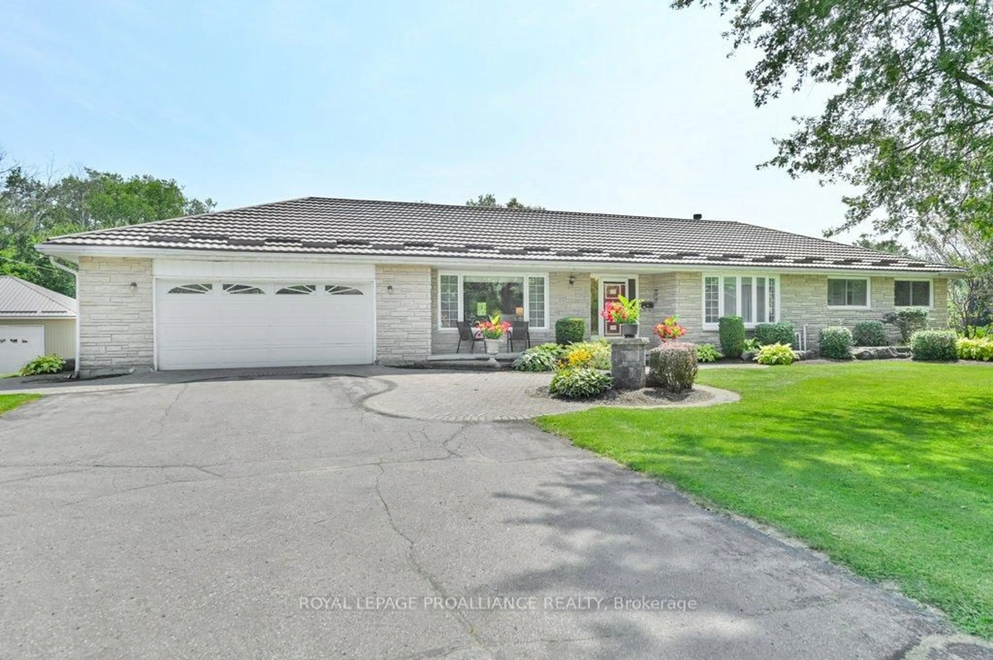 Unknown for 142 Old Madoc Rd, Quinte West Ontario K0K 2B0