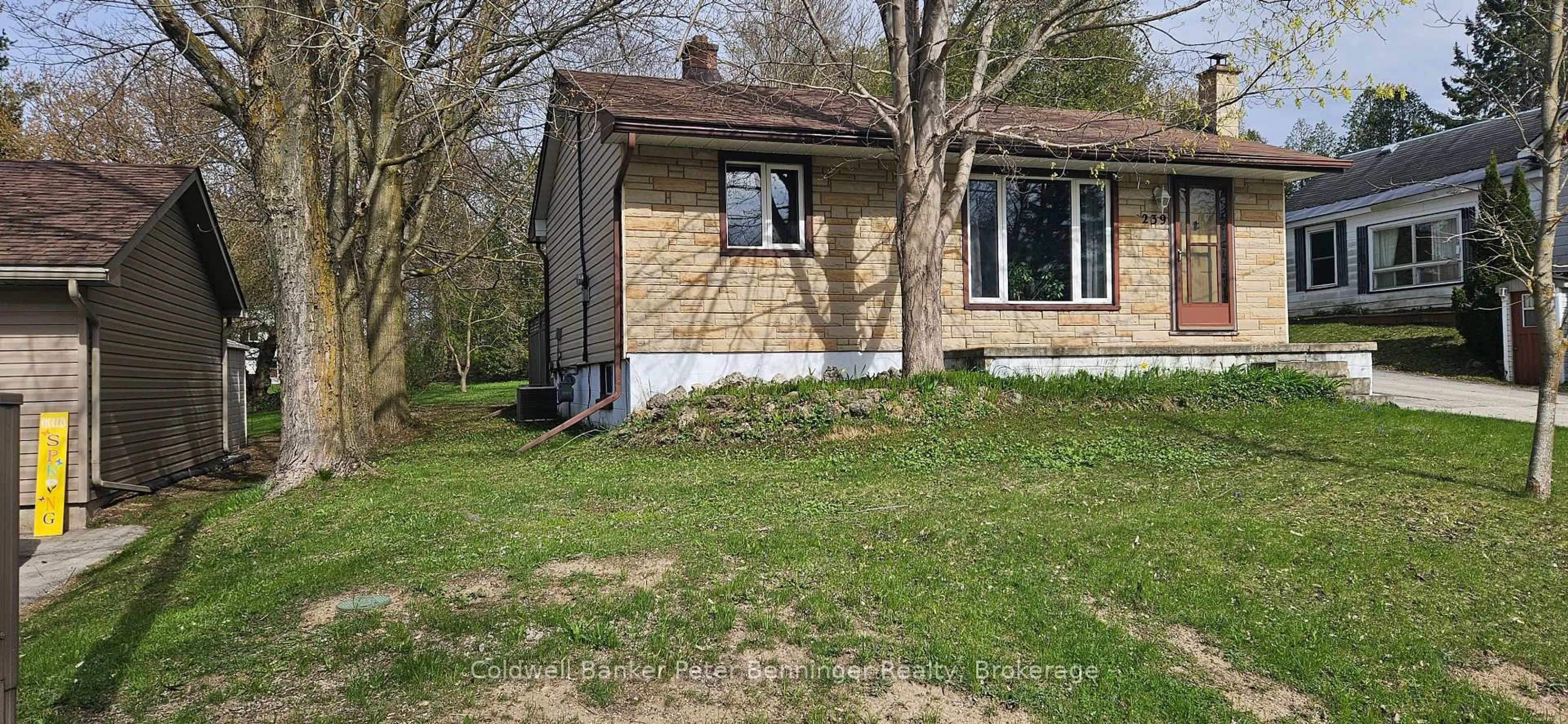 Unknown for 239 Countess St, West Grey Ontario N0G 1R0