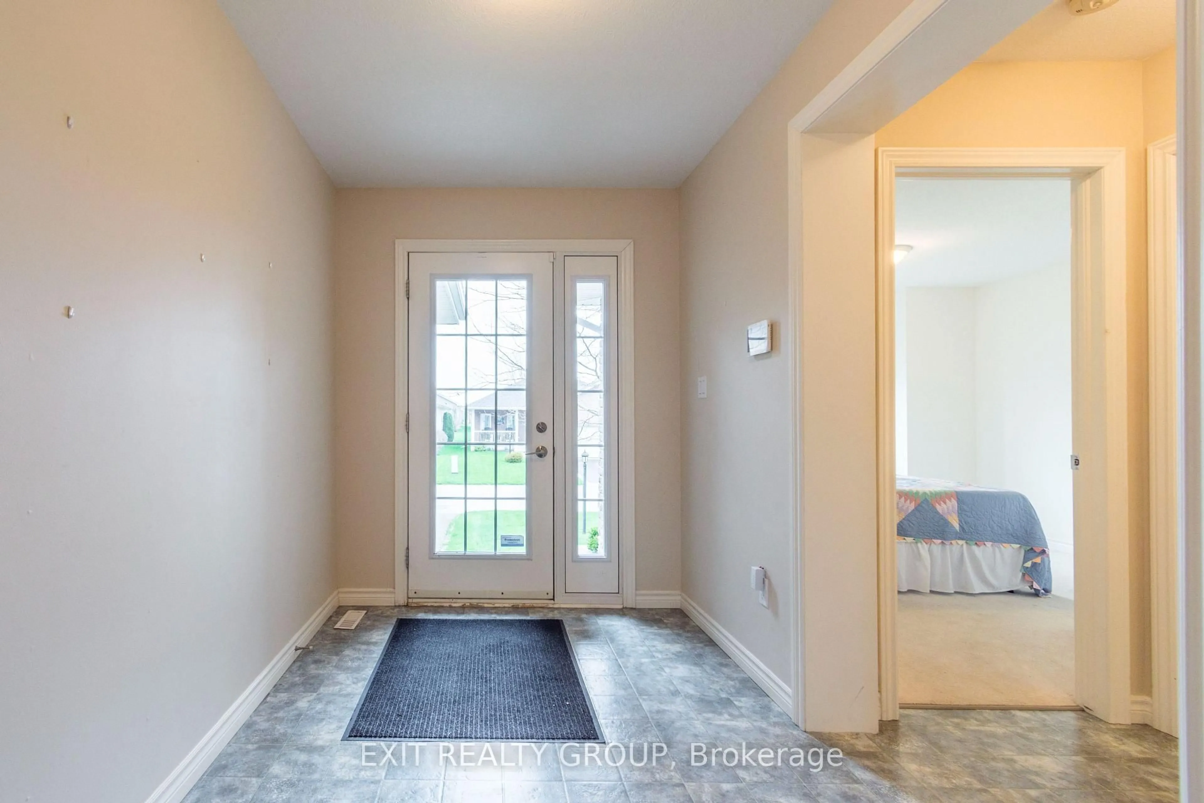 Indoor entryway for 24 ALETHA Dr, Prince Edward County Ontario K0K 3L0