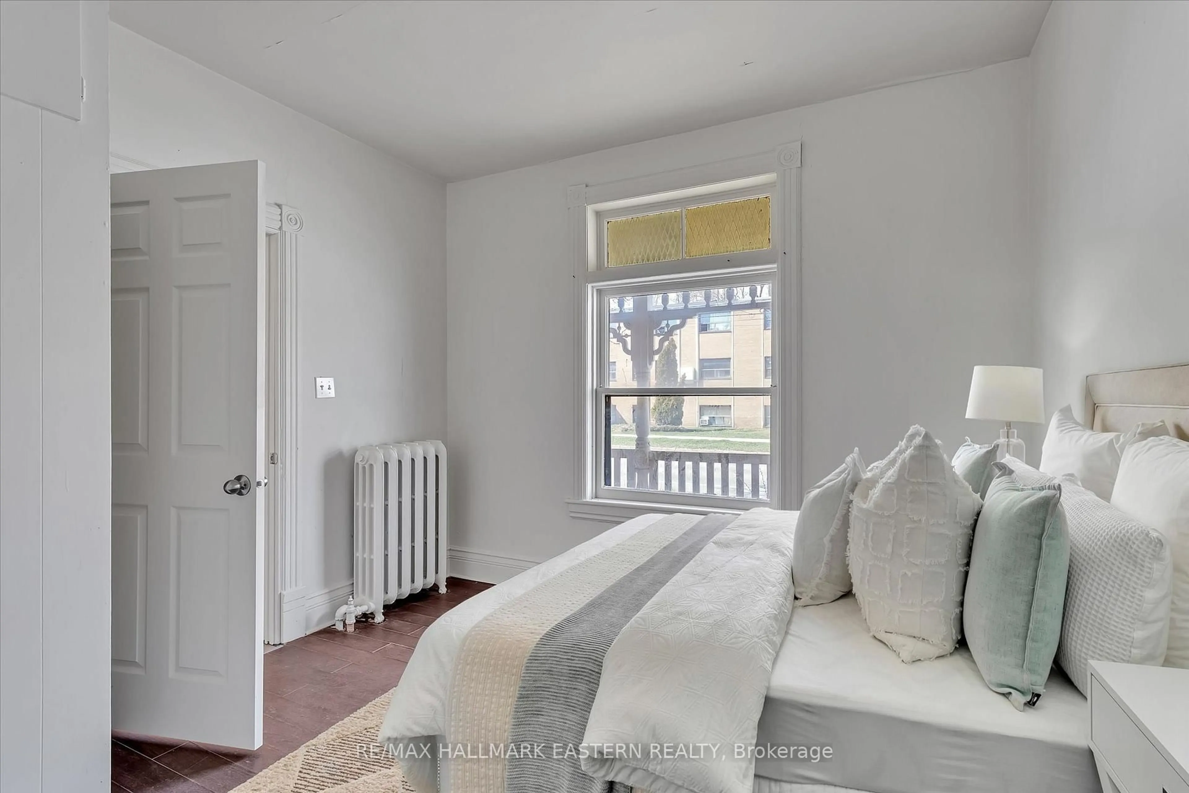 Bedroom with bed, unknown for 299 McDonnel St, Peterborough Ontario K9H 2W6