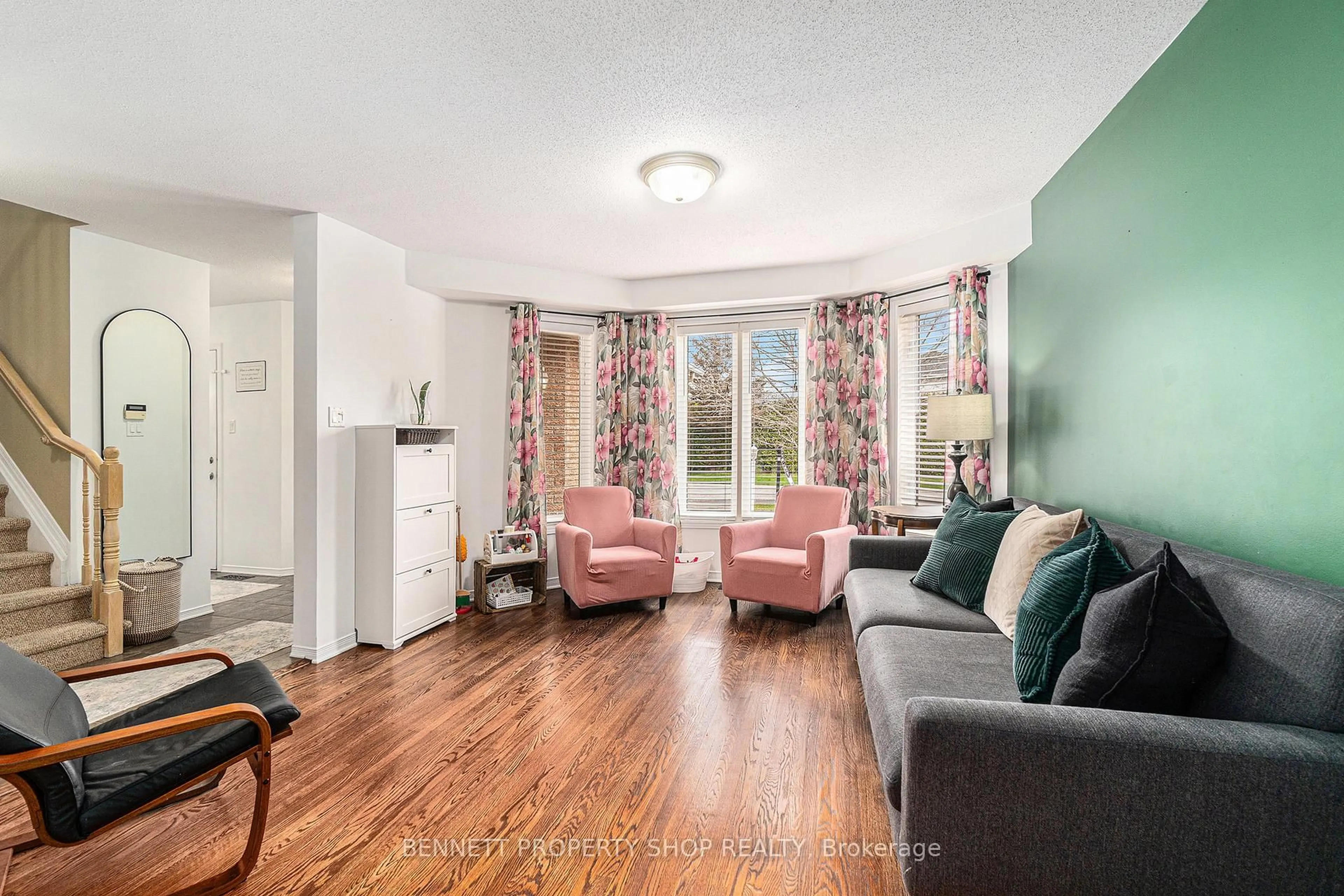 Living room with furniture, unknown for 42 Steggall Cres, Stittsville Ontario K2S 1S4