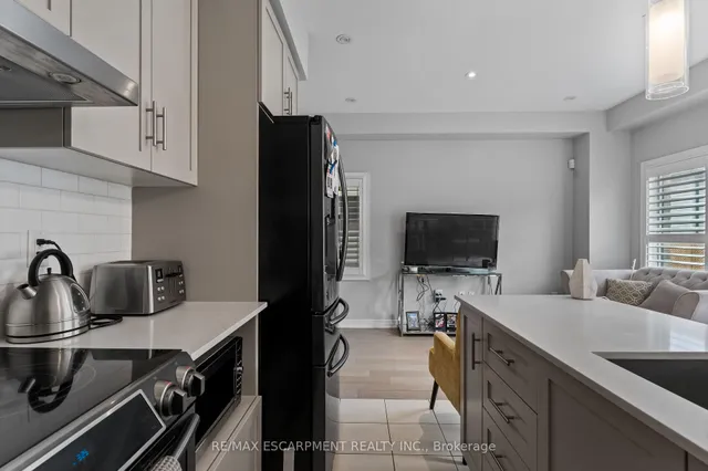 Additional property image - 377 Glancaster Rd Unit 20