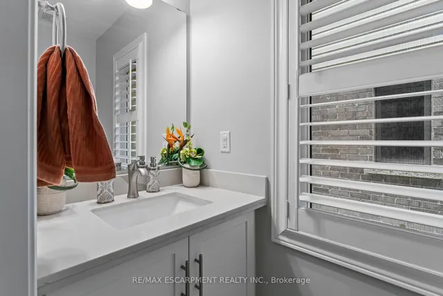 Additional property image - 377 Glancaster Rd Unit 20