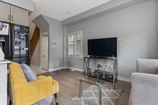 Additional property image - 377 Glancaster Rd Unit 20