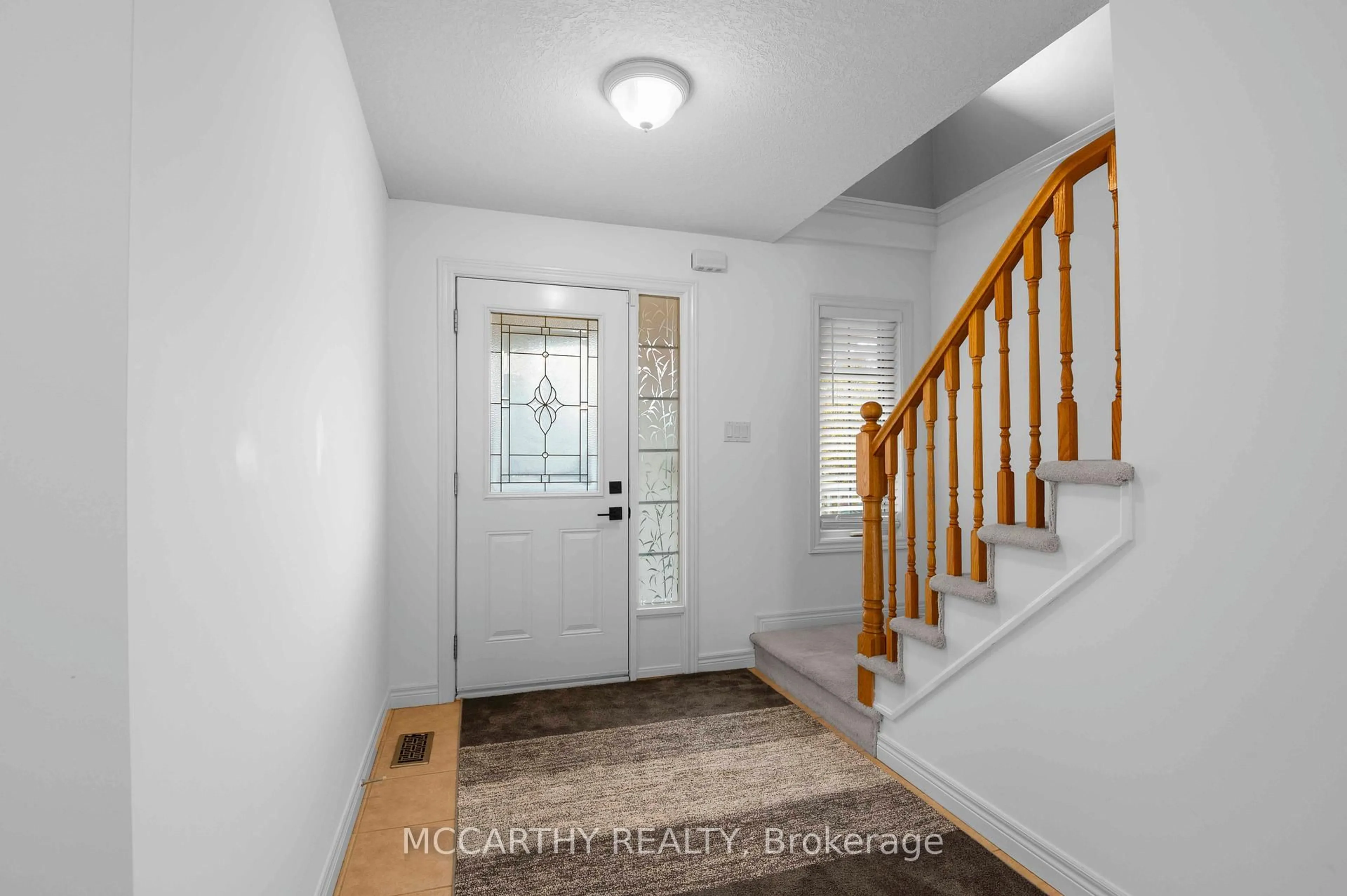 Indoor entryway for 337 Rintoul Cres, Shelburne Ontario L9V 3C5
