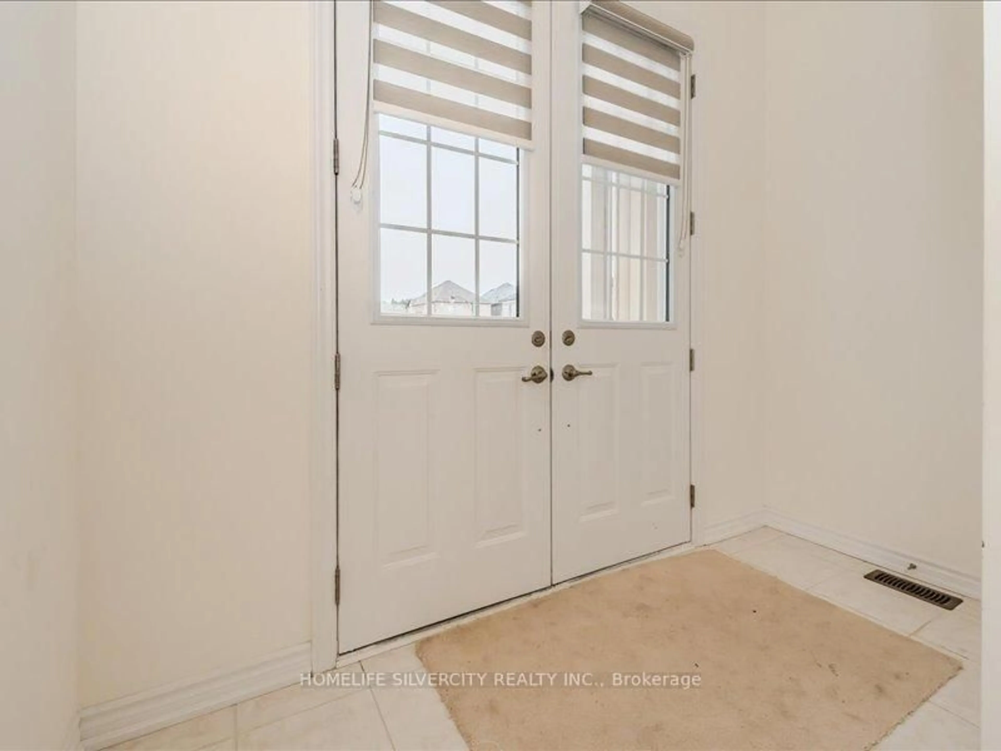 Indoor entryway for 90 Hitchman St, Brant Ontario N3L 0M1