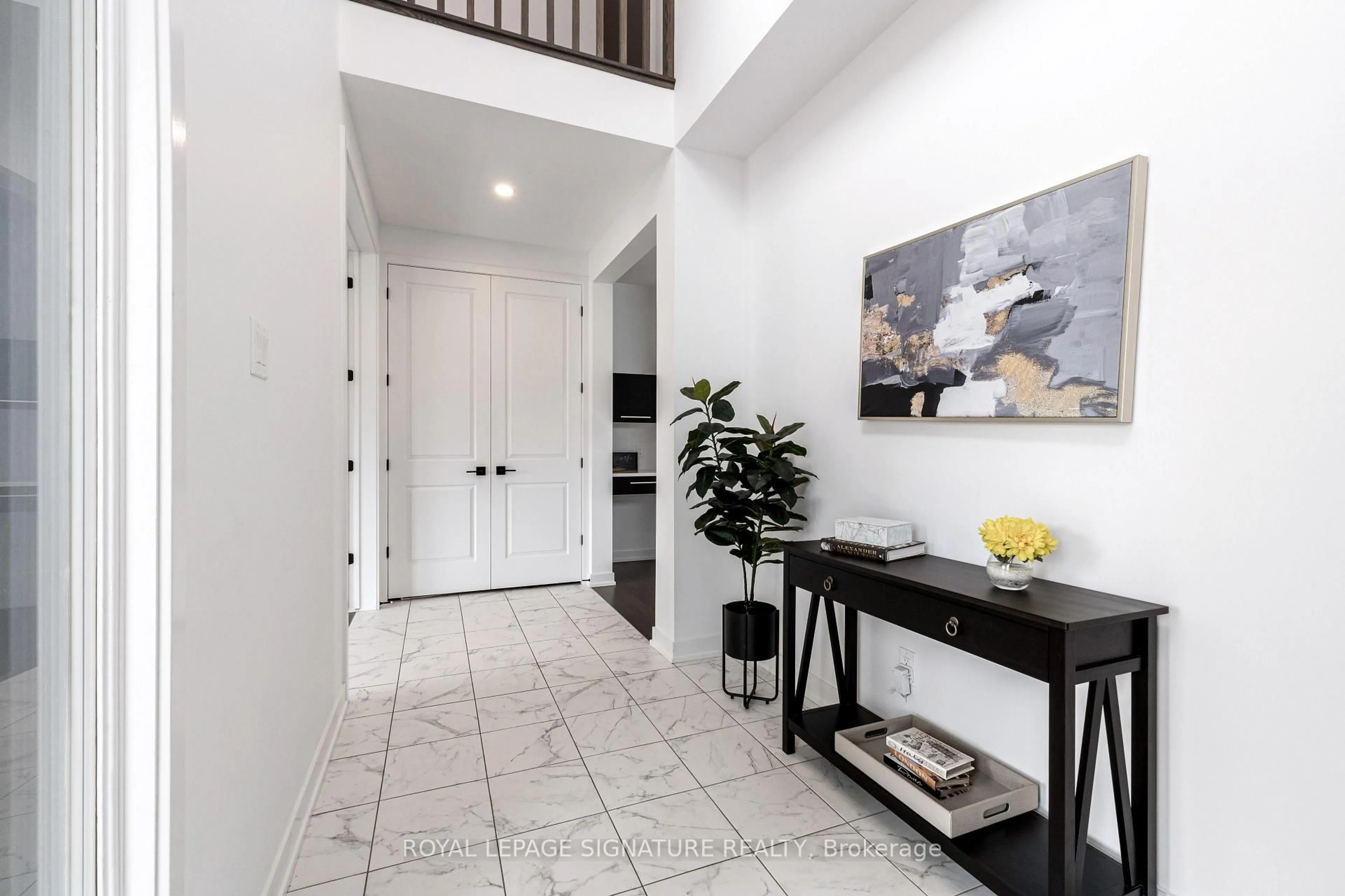 Indoor entryway for 117 Orchestra Way, Ottawa Ontario K4M 0R5
