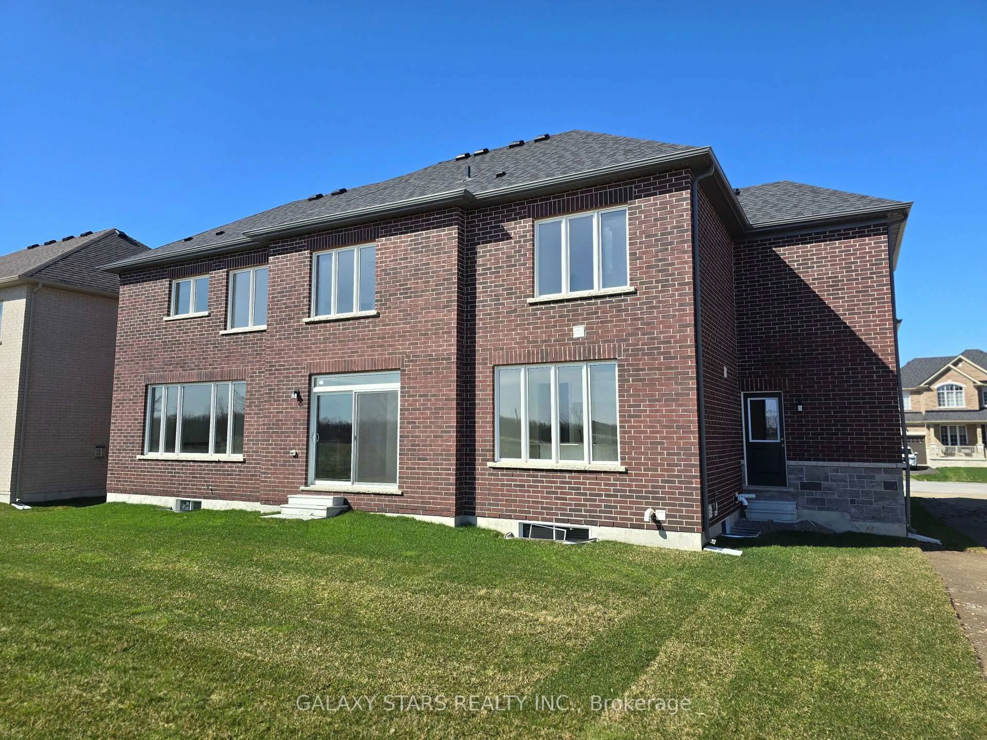 Home with brick exterior material, building for 112 Golden Mdws Dr, Otonabee-South Monaghan Ontario K9J 6Y3