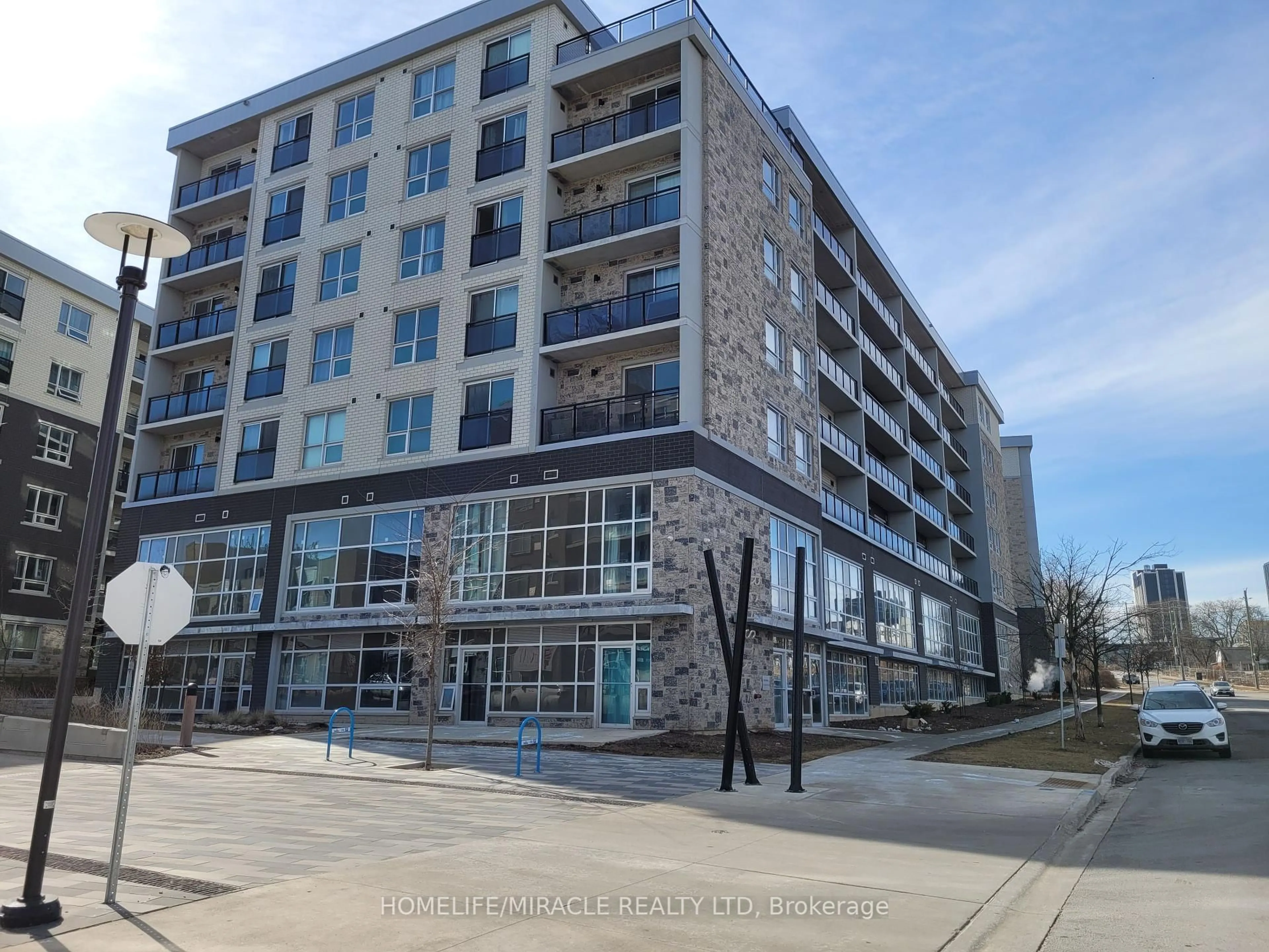 Unknown for 275 Larch St #G510, Waterloo Ontario N2L 3R2