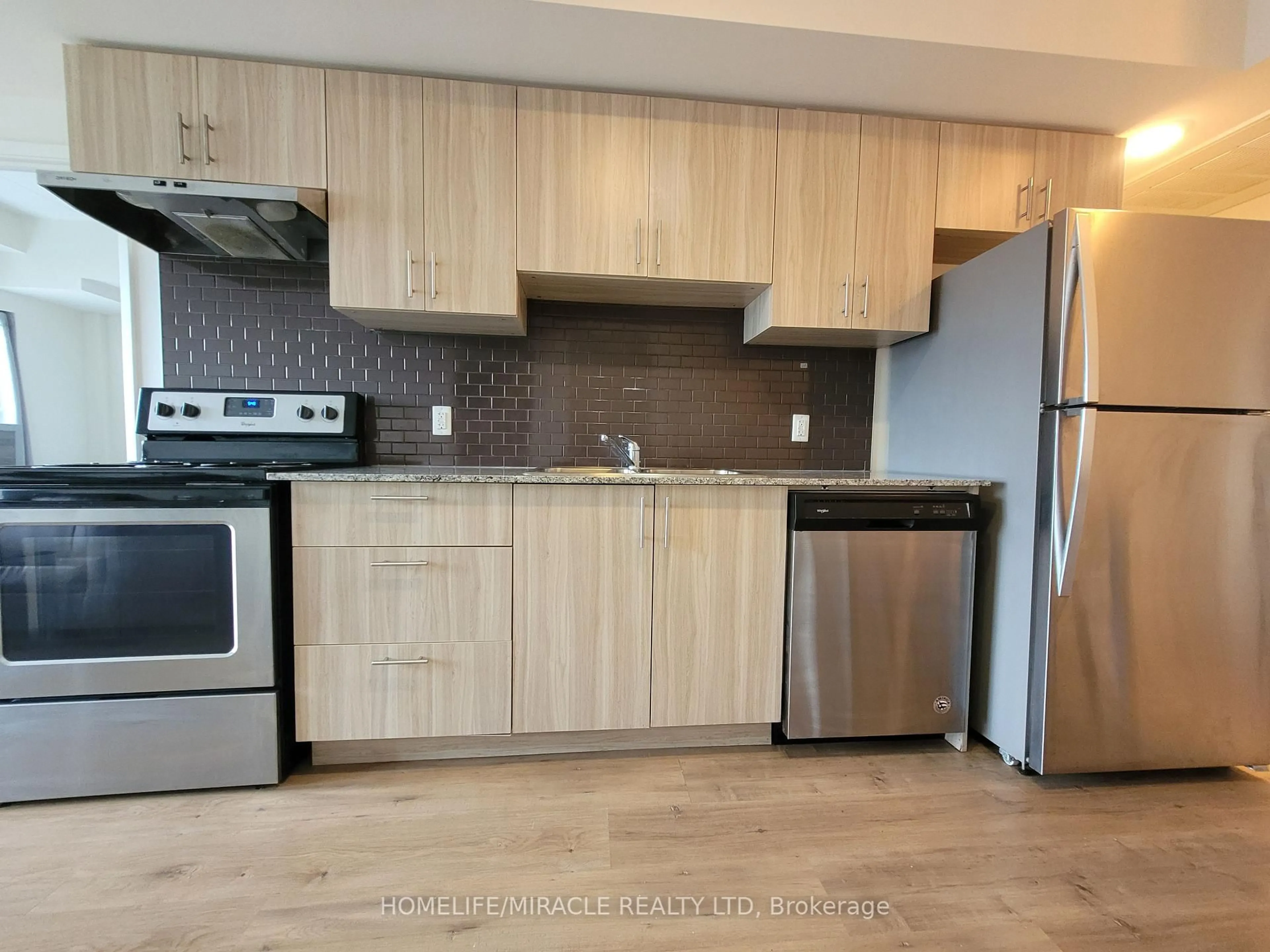 Standard kitchen, wood/laminate floor for 275 Larch St #G510, Waterloo Ontario N2L 3R2