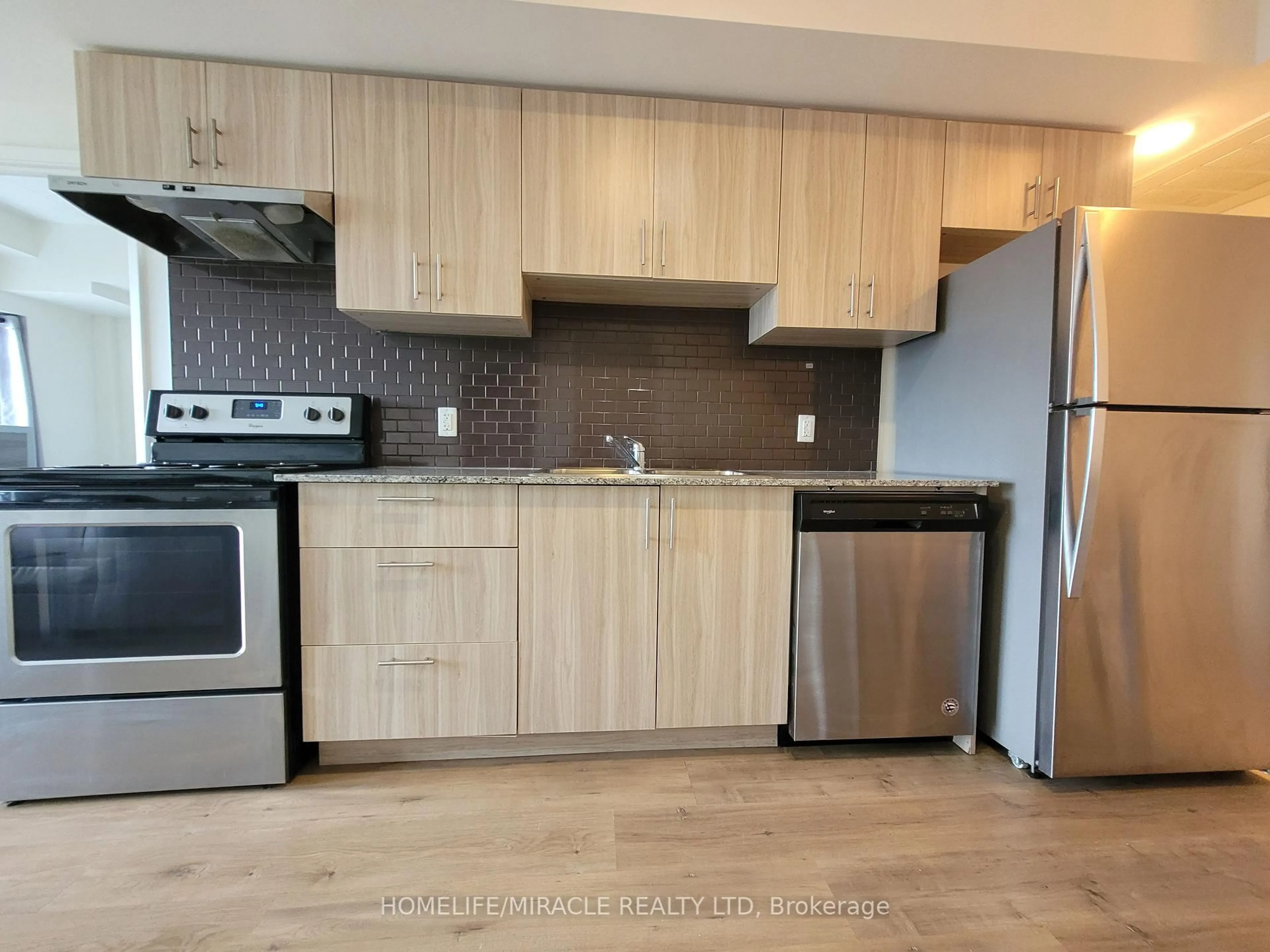 Standard kitchen, wood/laminate floor for 275 Larch St #G510, Waterloo Ontario N2L 3R2