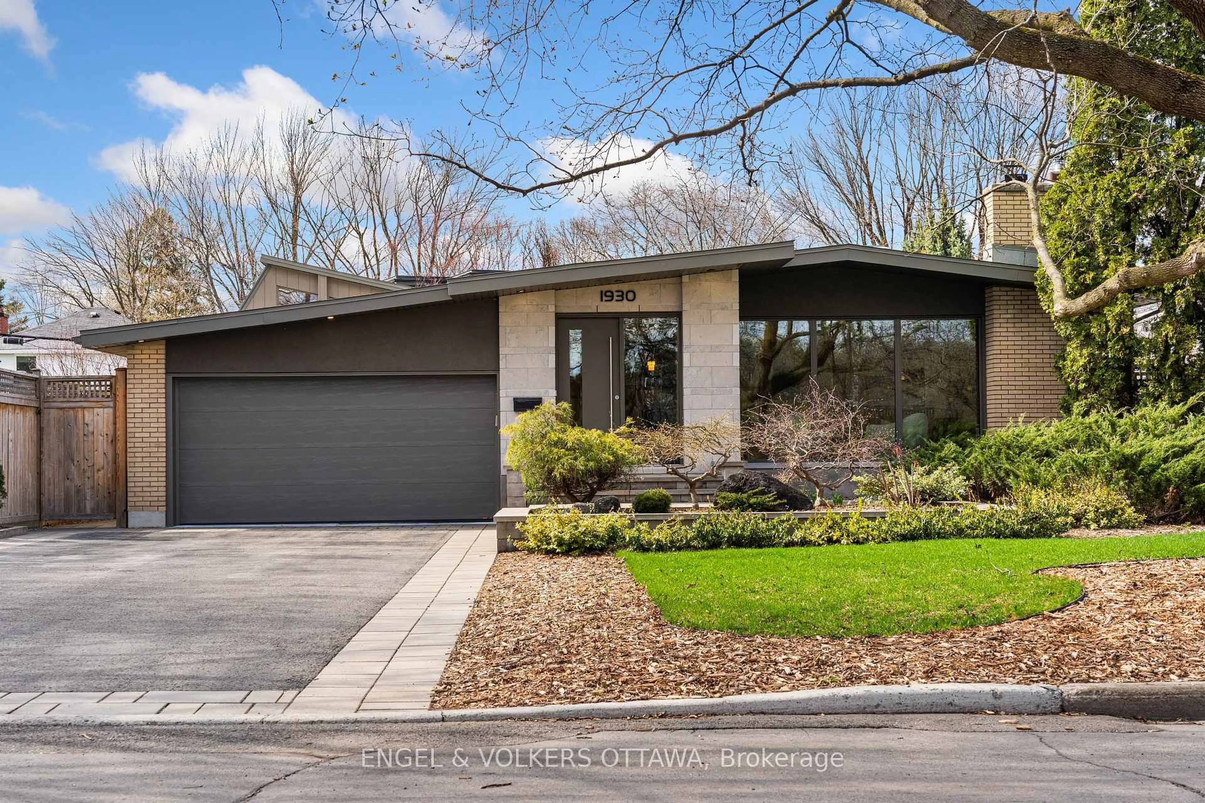 Home with brick exterior material, street for 1930 Rideau Garden Dr, Ottawa Ontario K1S 1G6