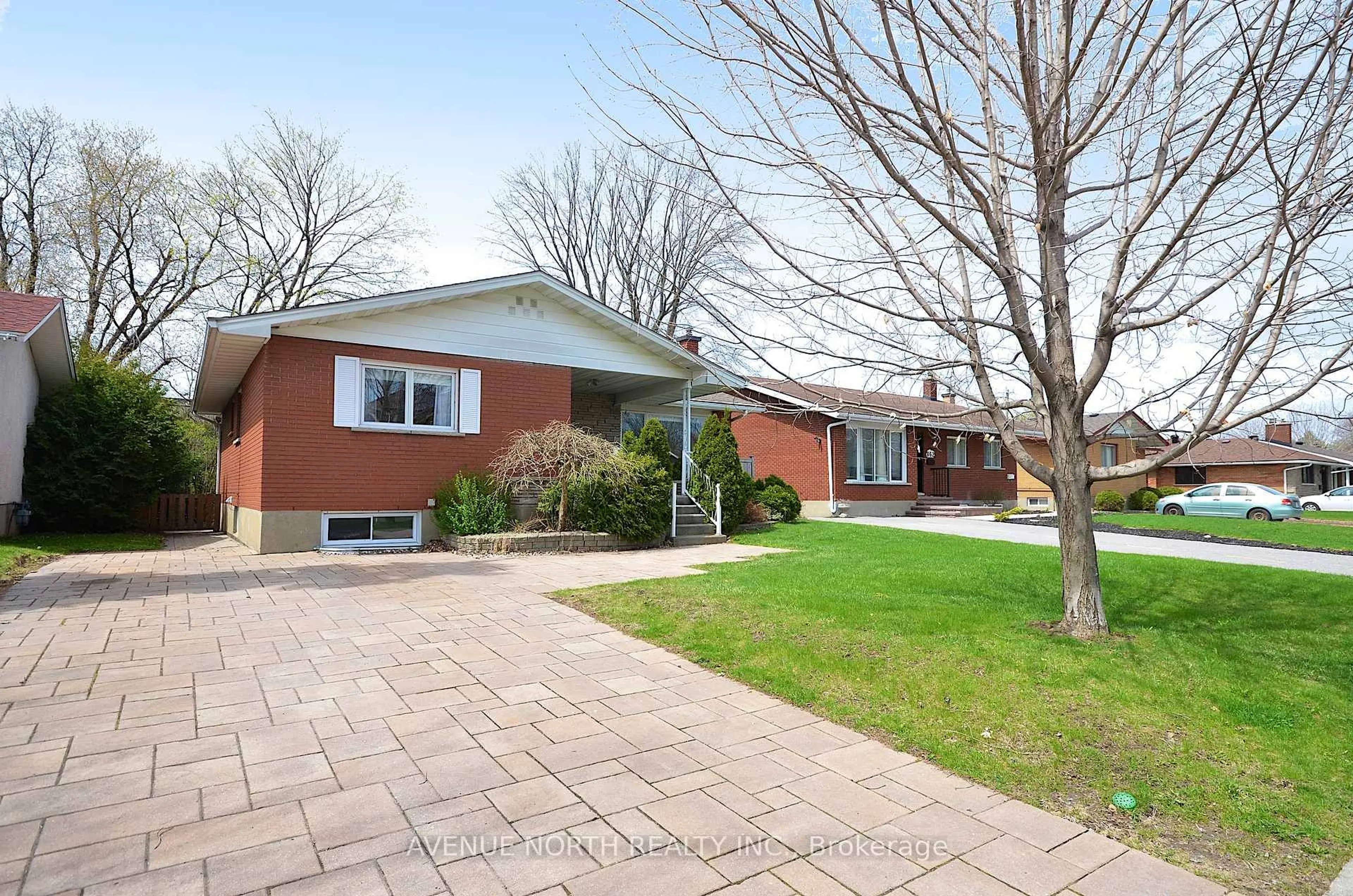 Home with brick exterior material, street for 866 Claude St, Ottawa Ontario K1K 2S6
