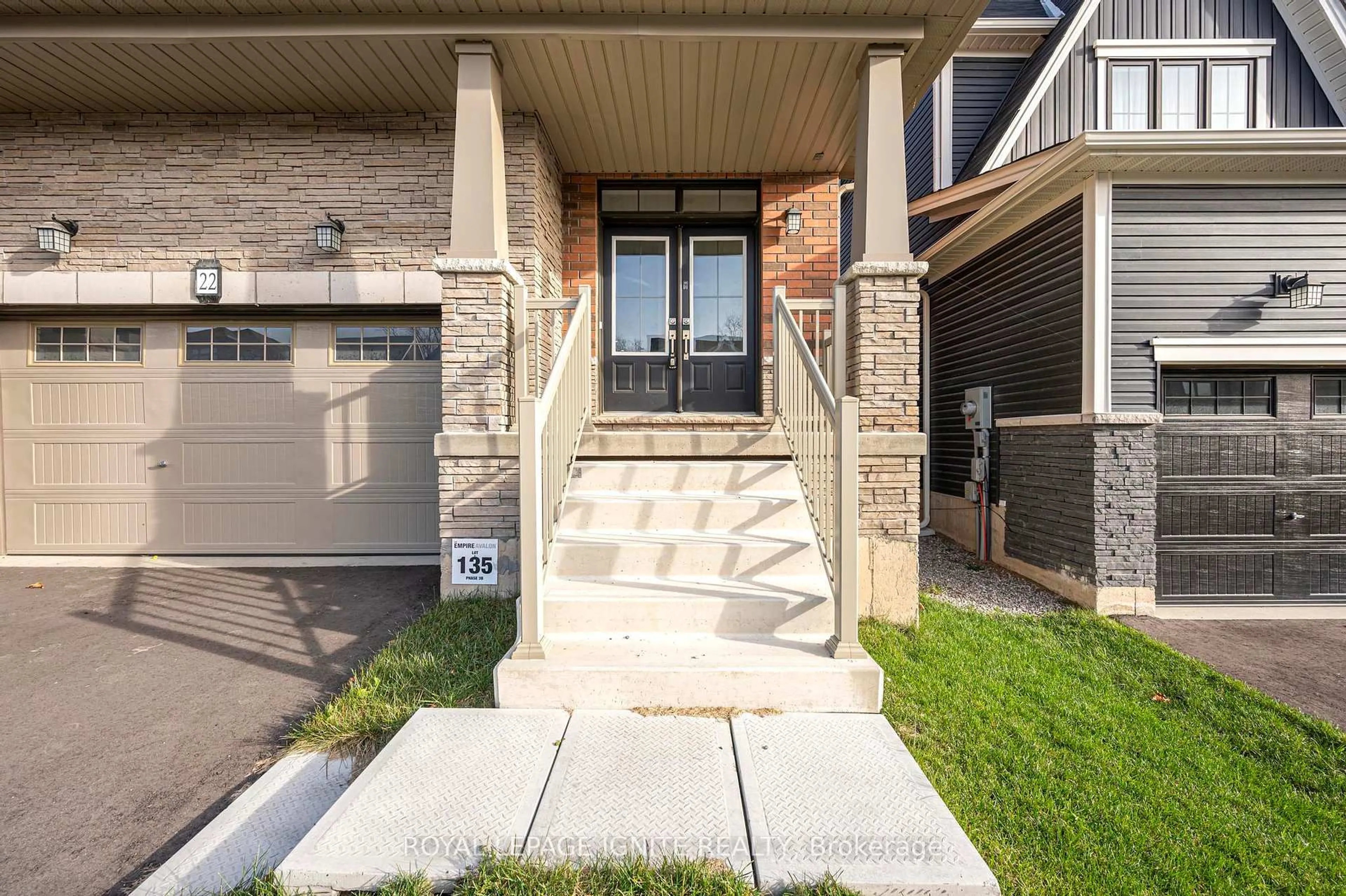 Home with brick exterior material, street for 22 Sundin Dr, Haldimand Ontario N3W 0H1