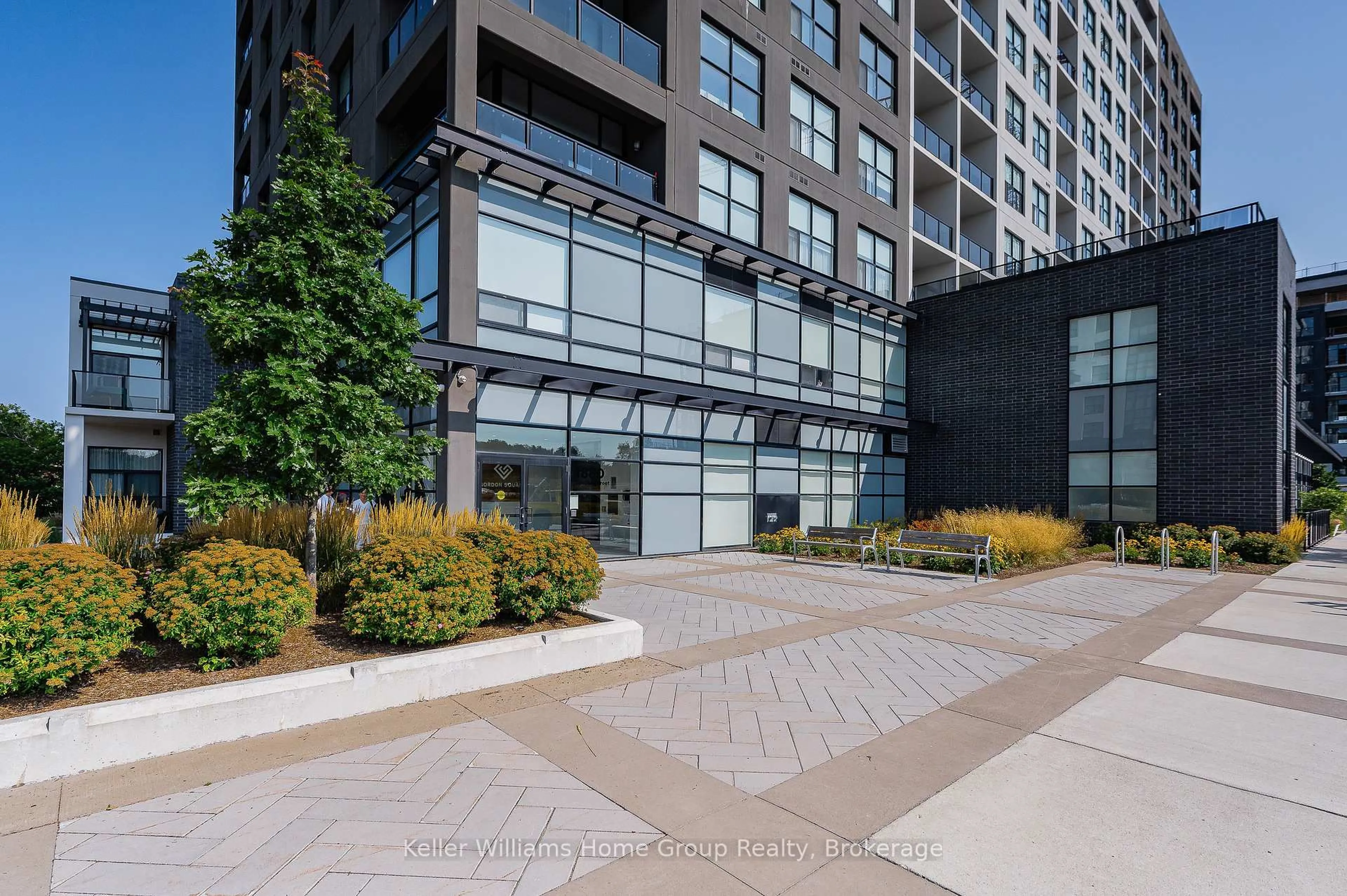 Patio, street for 1880 Gordon St #111, Guelph Ontario N1L 1G7