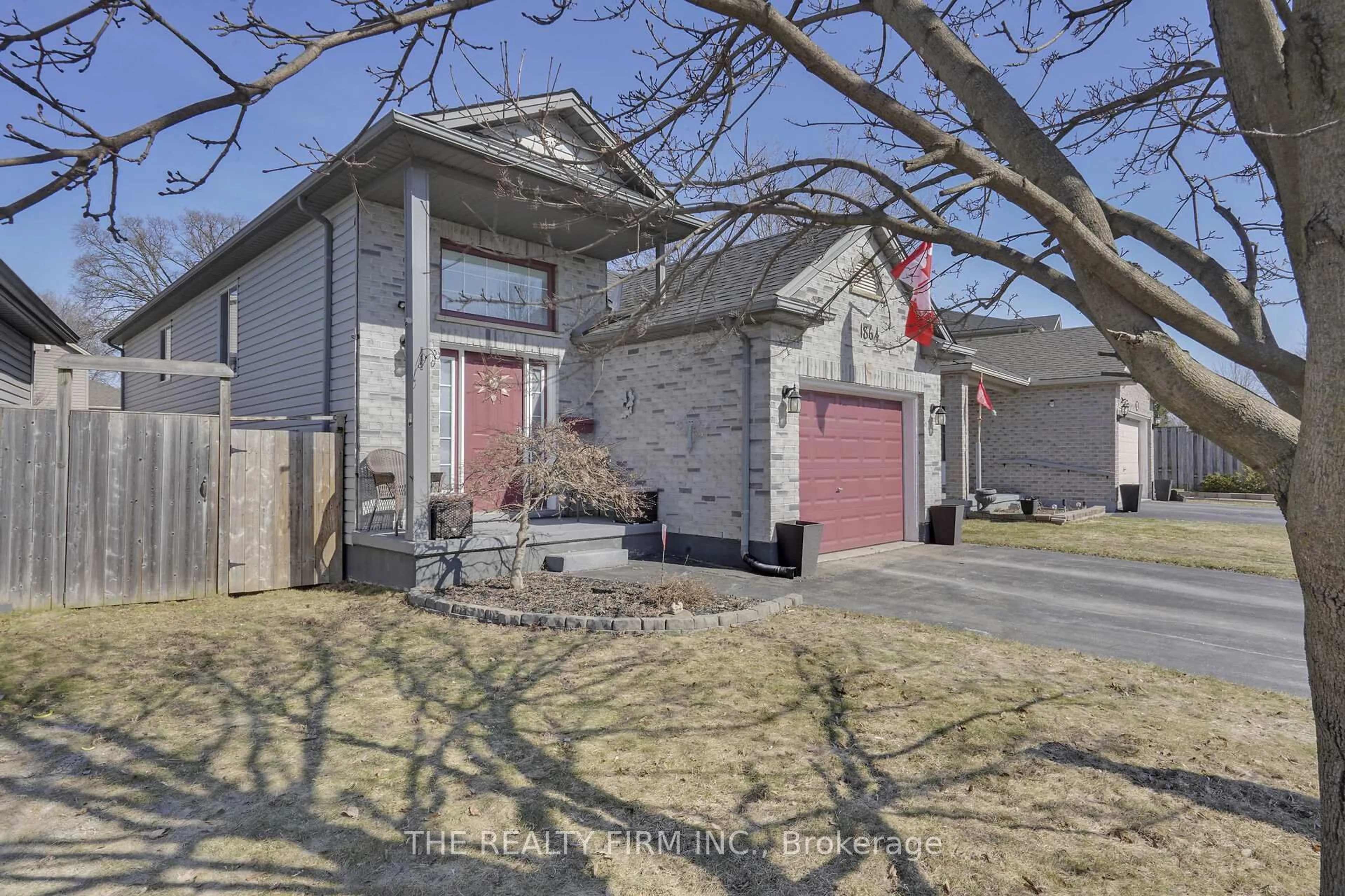 Unknown for 1864 Marconi Blvd, London East Ontario N5V 4Y3