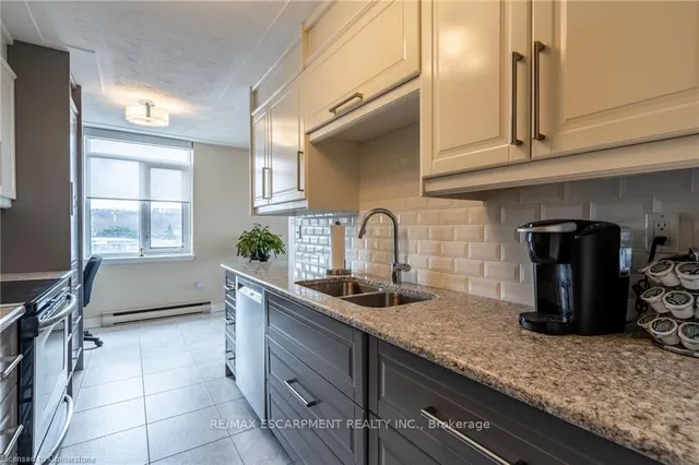 Additional property image - 40 Harrisford St Unit 402
