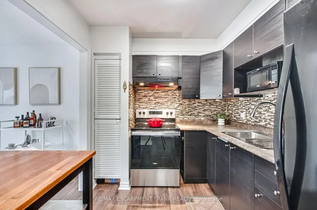 Additional property image - 985 Limeridge Rd Unit 33