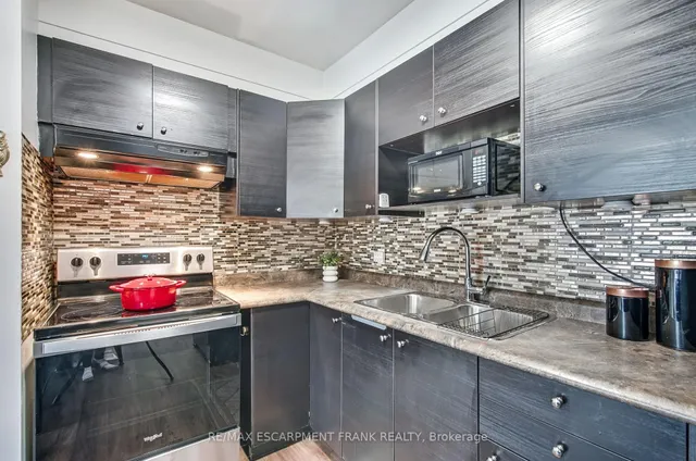 Additional property image - 985 Limeridge Rd Unit 33