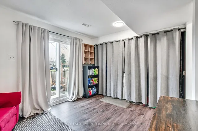 Additional property image - 985 Limeridge Rd Unit 33