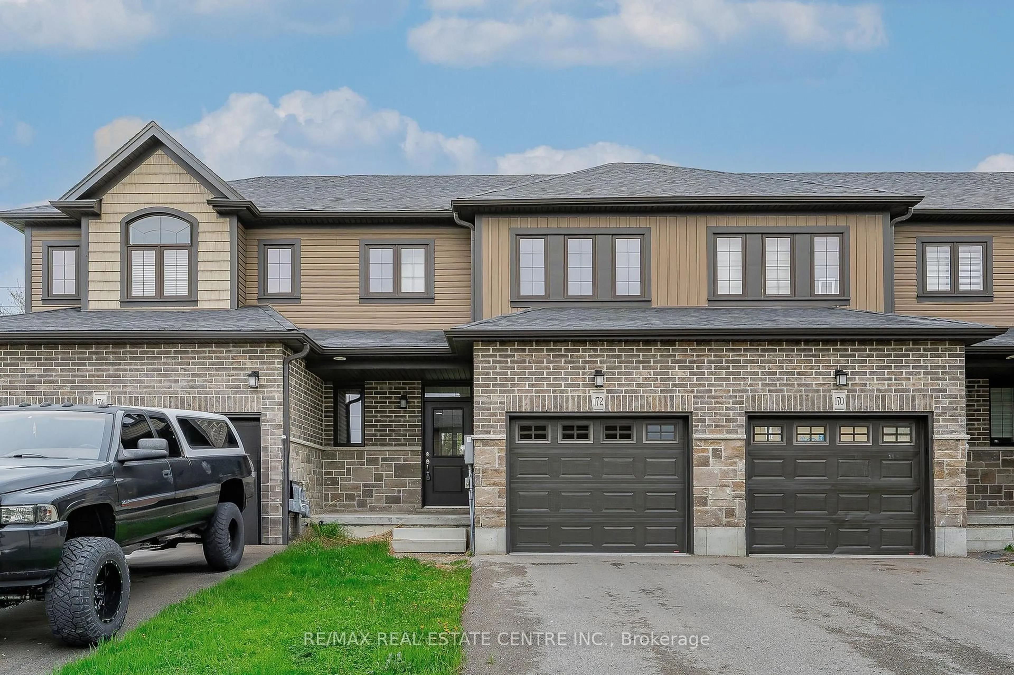 Home with brick exterior material, street for 172 Links Cres, Woodstock Ontario N4T 0L9