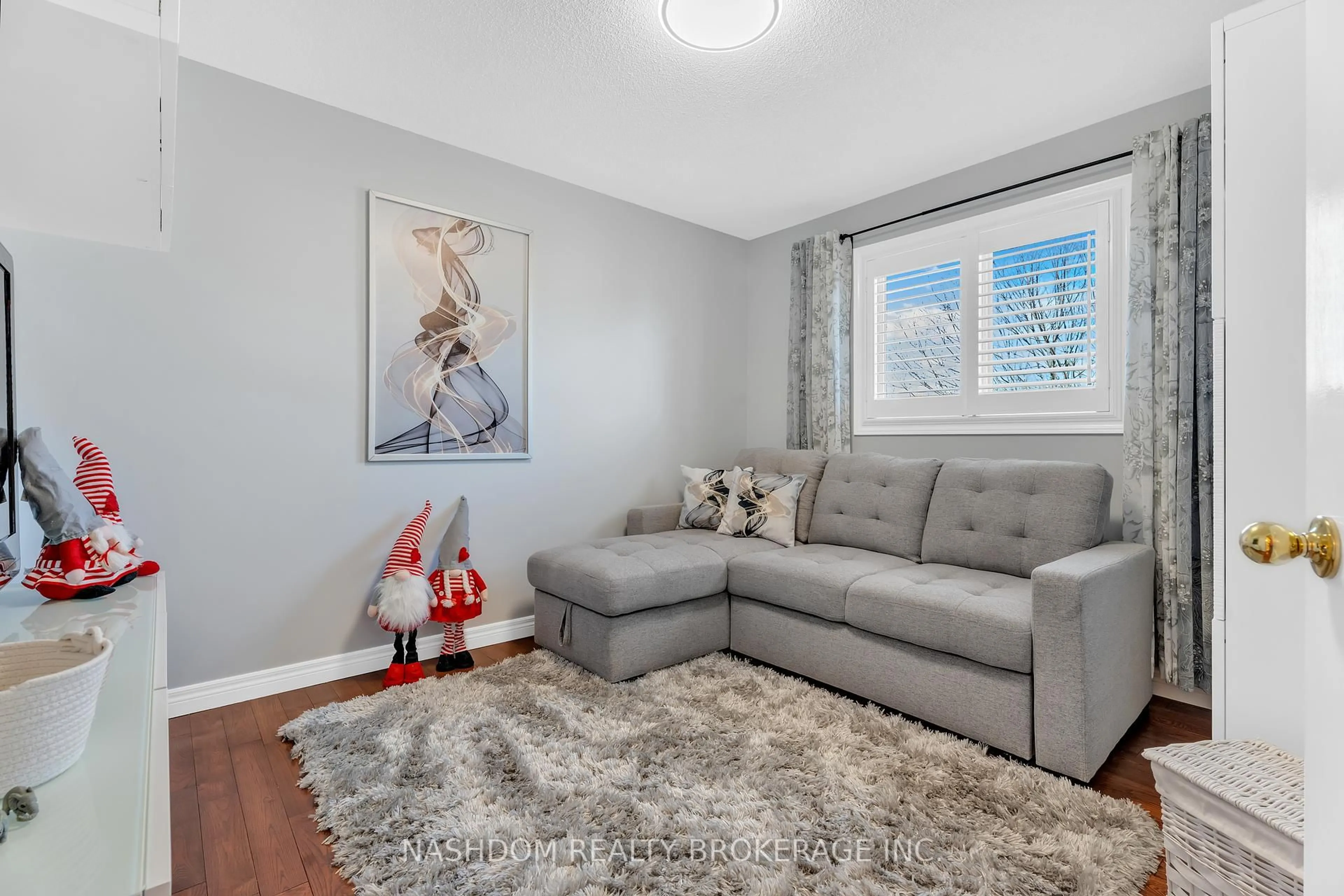 Living room with furniture, unknown for 42 Archer Way, Hamilton Ontario L0R 1W0