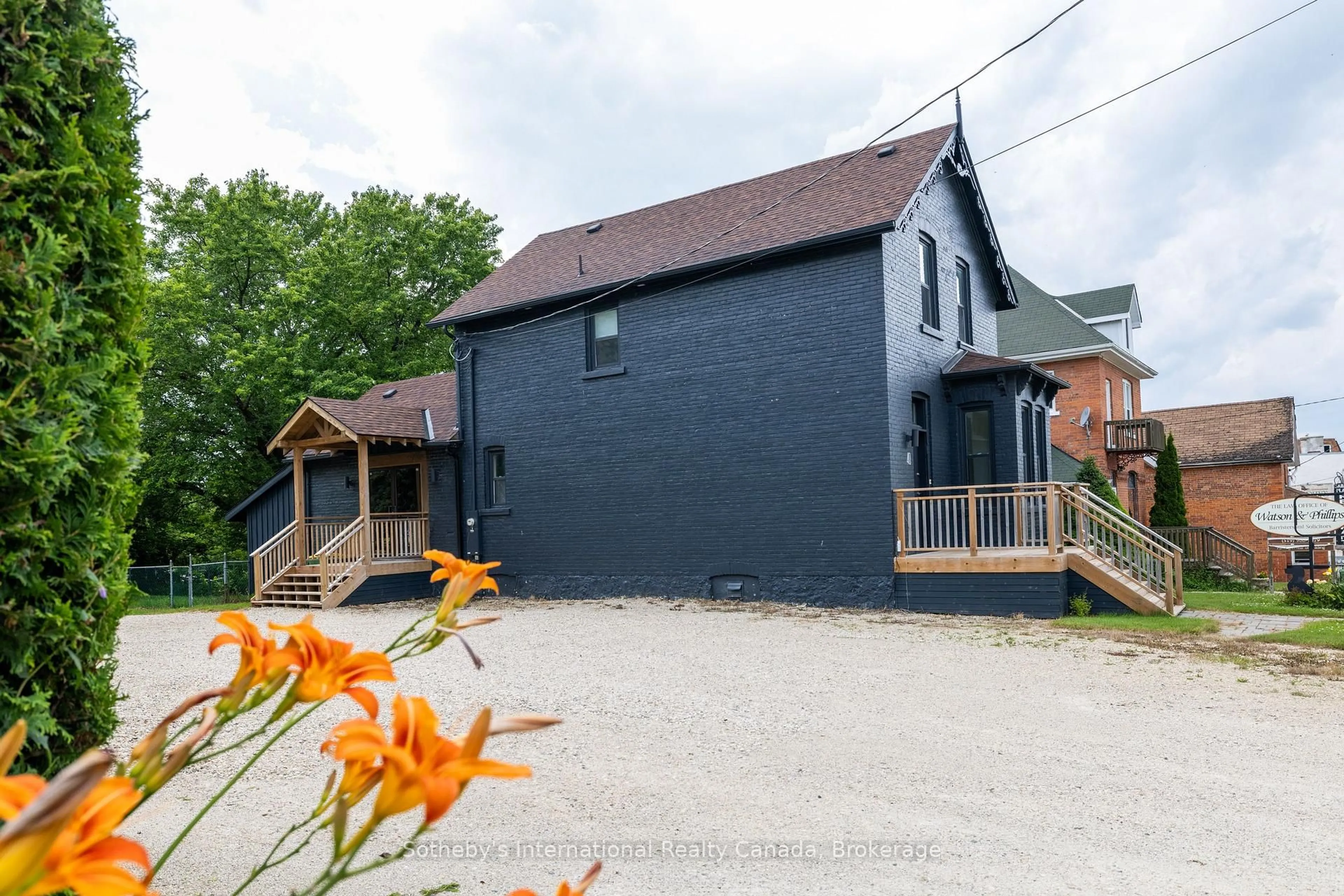 A pic from outside/outdoor area/front of a property/back of a property/a pic from drone, street for 40 TORONTO St, Grey Highlands Ontario N0C 1H0