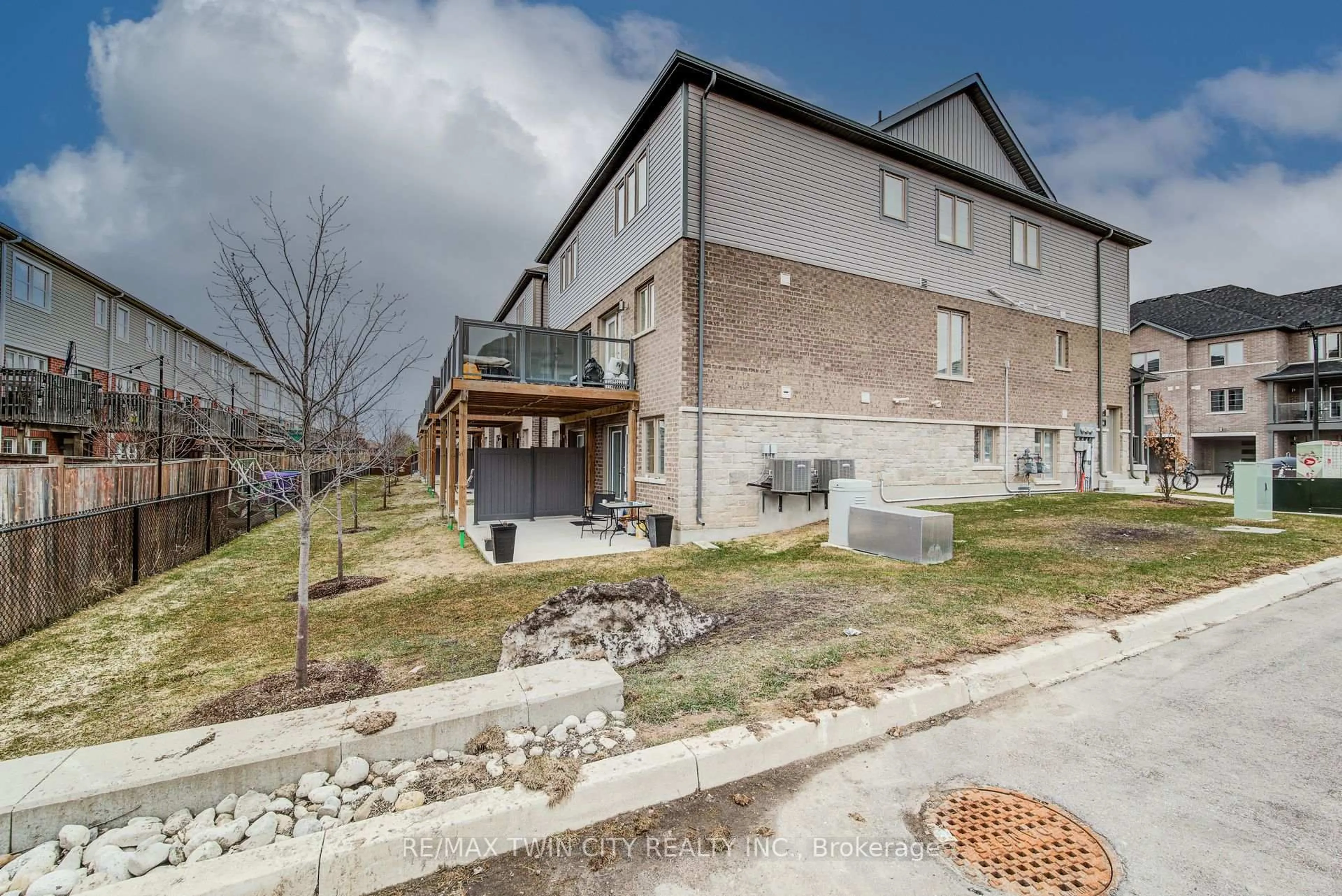 Unknown for 205 West Oak Tr #35, Kitchener Ontario N2R 0R9