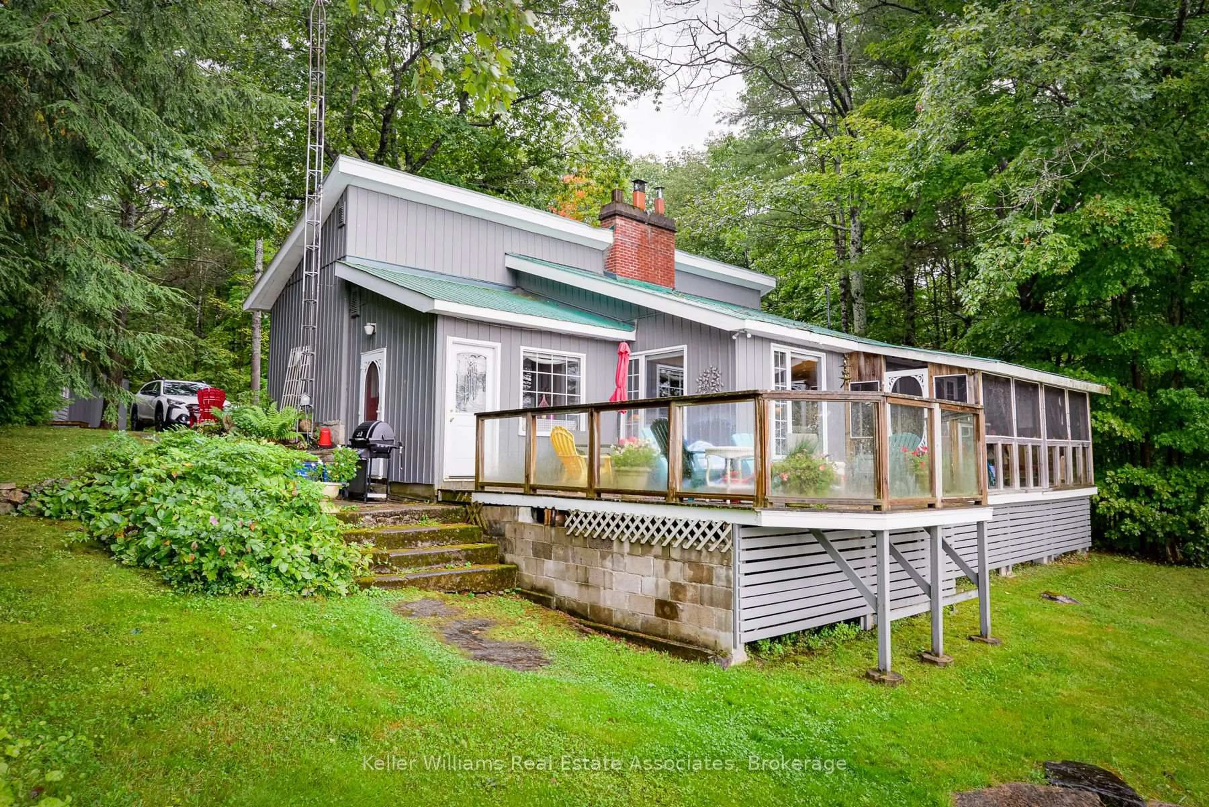 Unknown for 1029 Lakeshore Dr, Gravenhurst Ontario P1P 1R2
