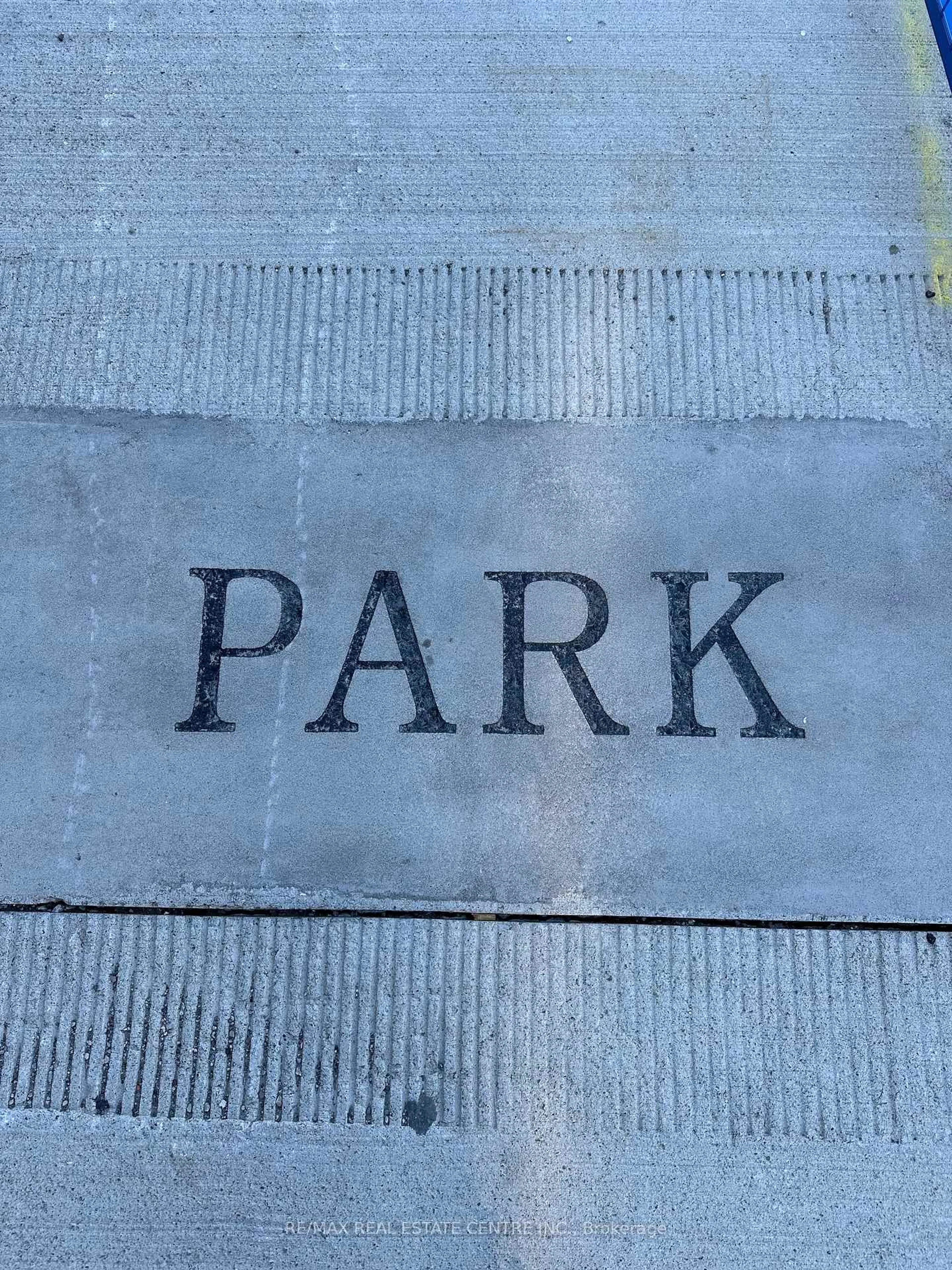 Parking for 120 Park St, Hamilton Ontario L8R 2N1