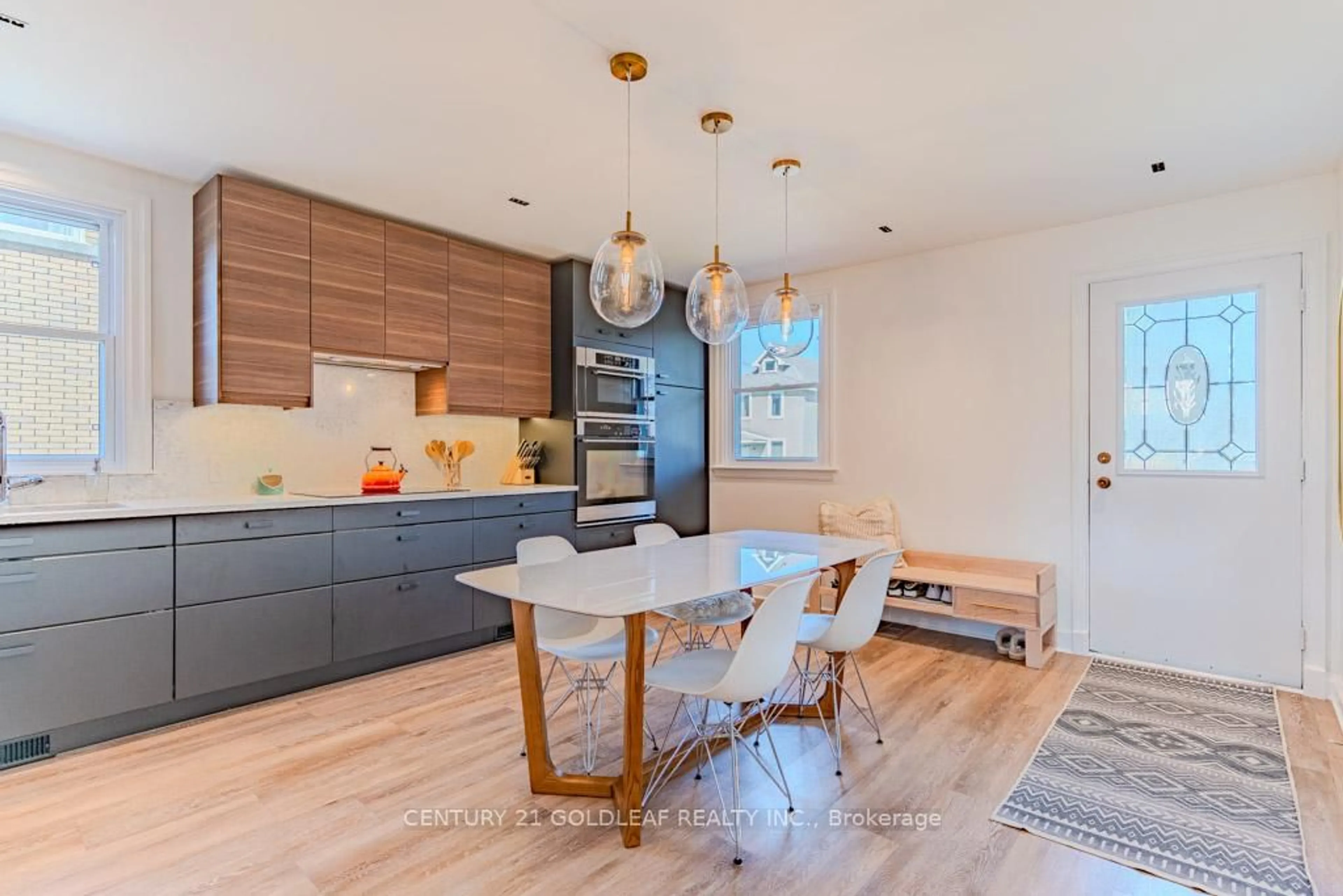 Contemporary kitchen, unknown for 1404 Larose Ave, Ottawa Ontario K1Z 7X7