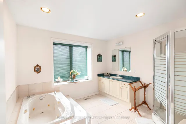 Additional property image - 308 Acadia Dr