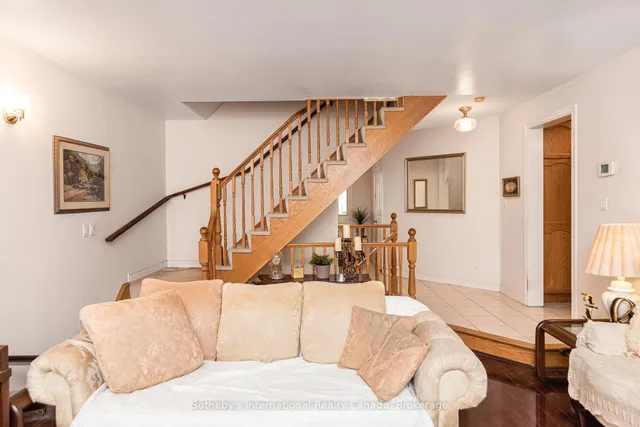 Additional property image - 308 Acadia Dr