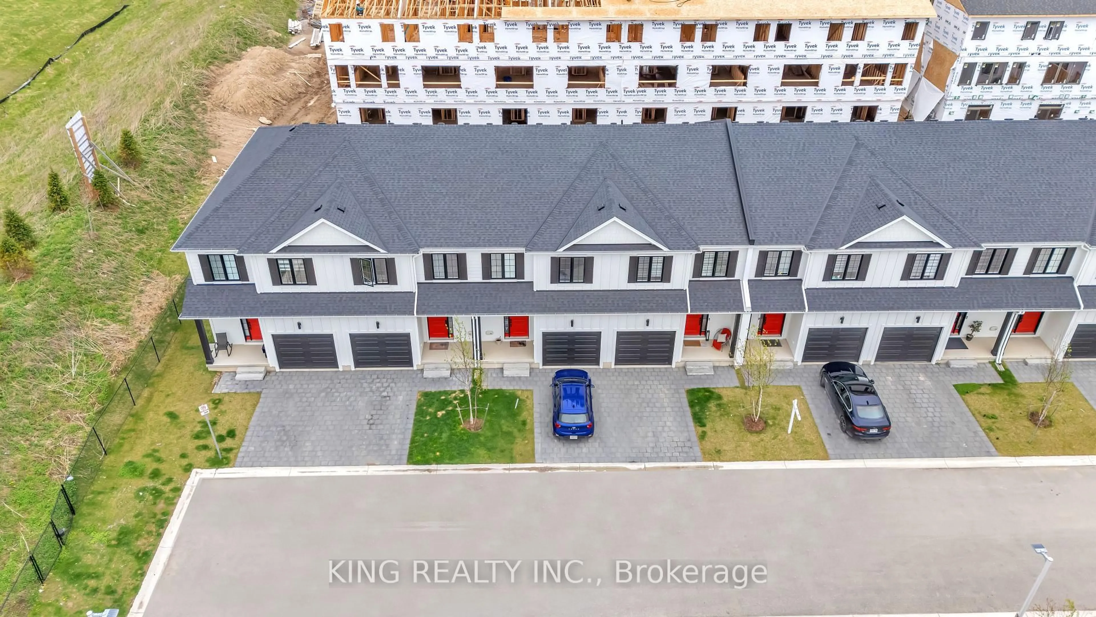 A pic from outside/outdoor area/front of a property/back of a property/a pic from drone, building for 1960 Evans Blvd #149, London South Ontario N6M 0A2