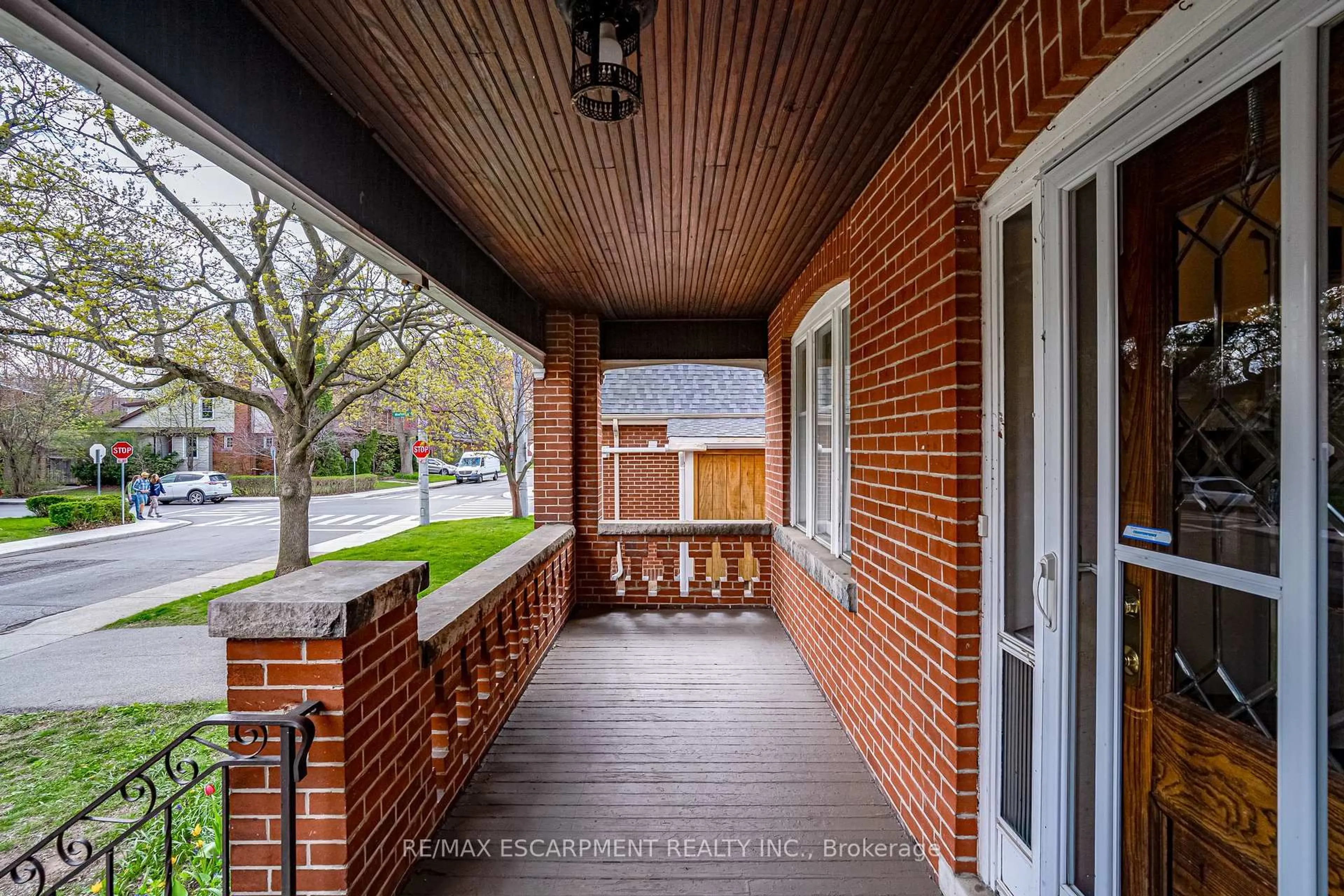Home with brick exterior material, street for 64 South Oval St, Hamilton Ontario L8S 1P8