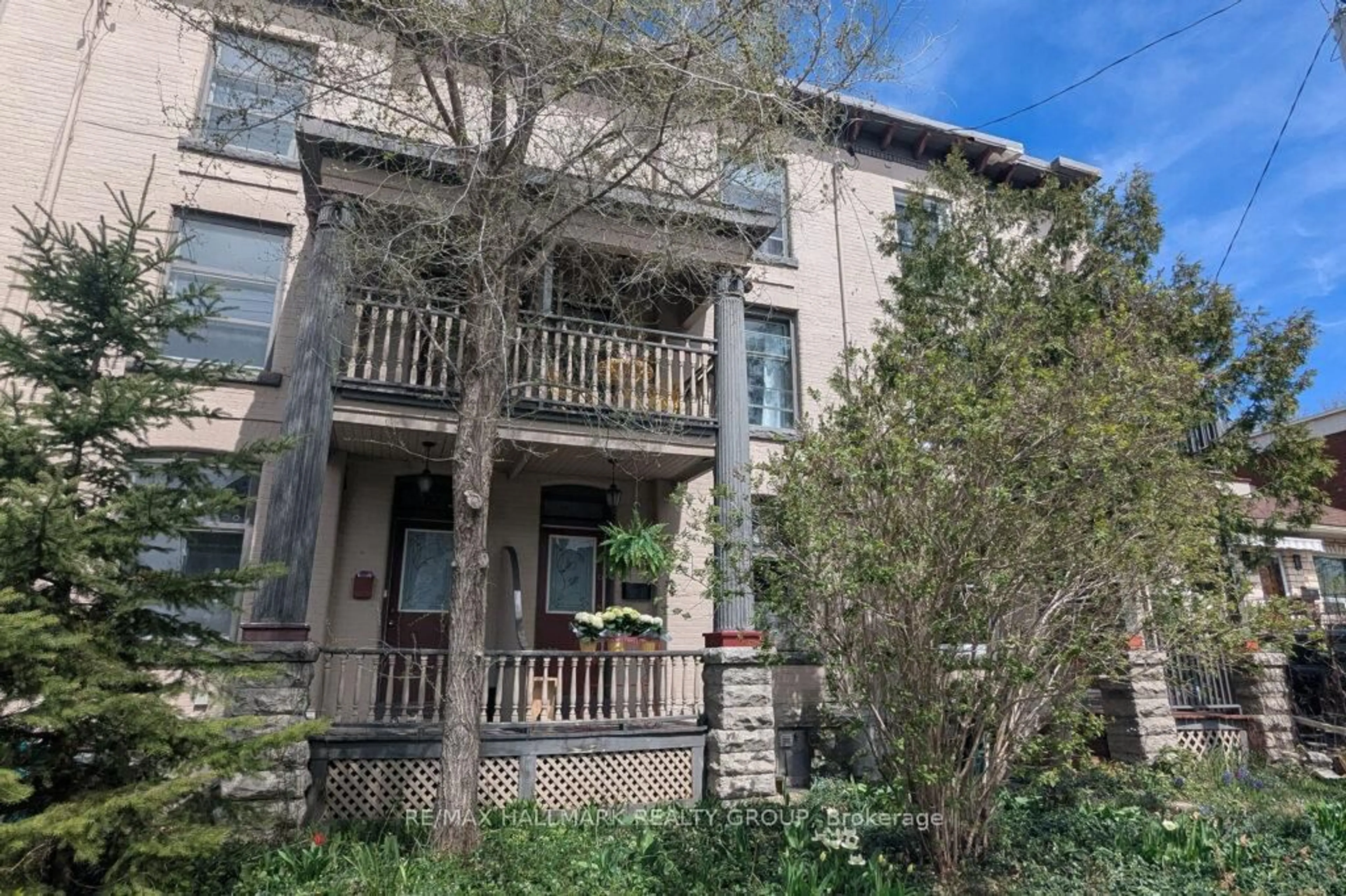 Unknown for 85 Elm St, Ottawa Ontario K1R 6N2