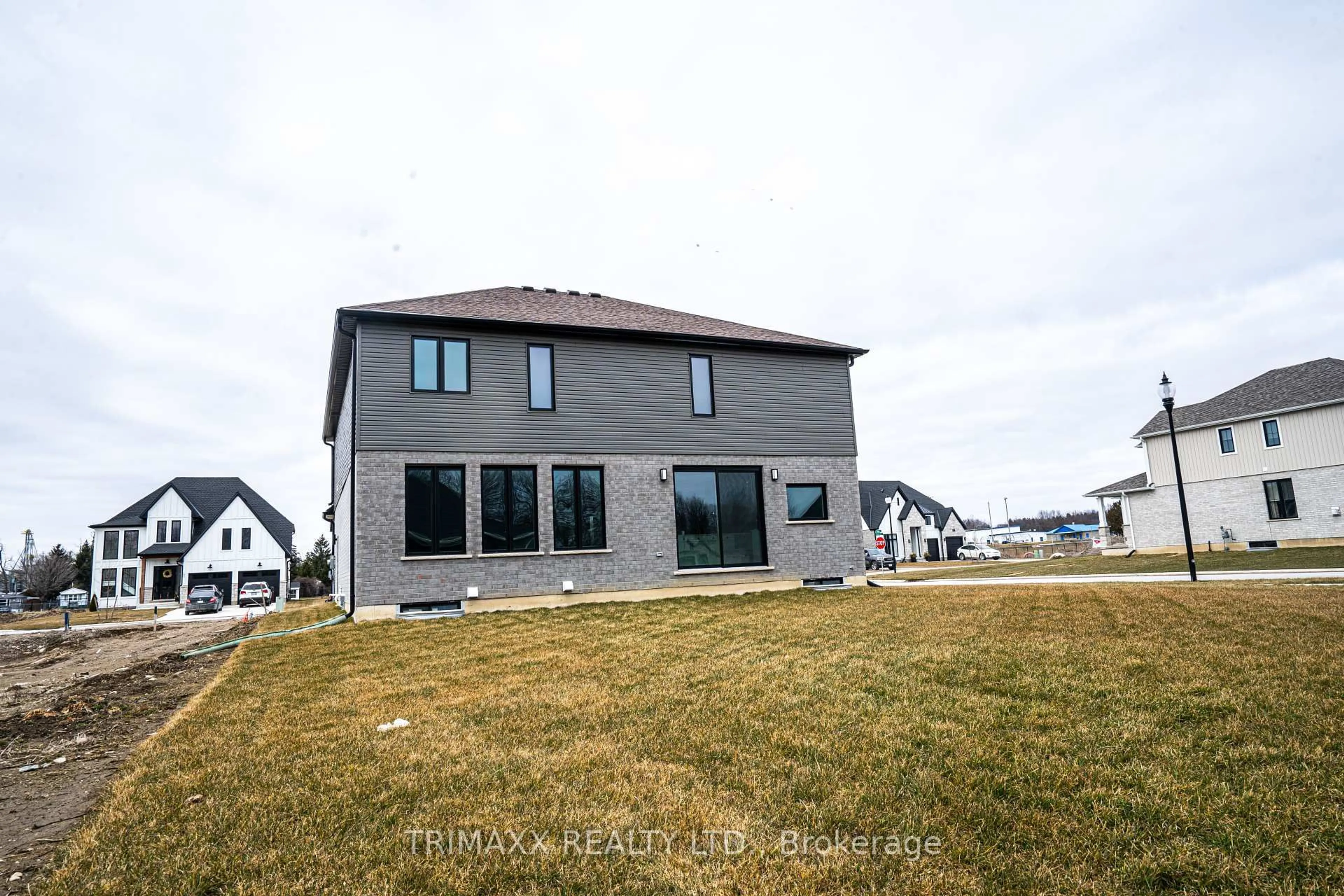 Home with vinyl exterior material, water/lake/river/ocean view for 188 Foxborough Pl, Thames Centre Ontario N0M 2P0