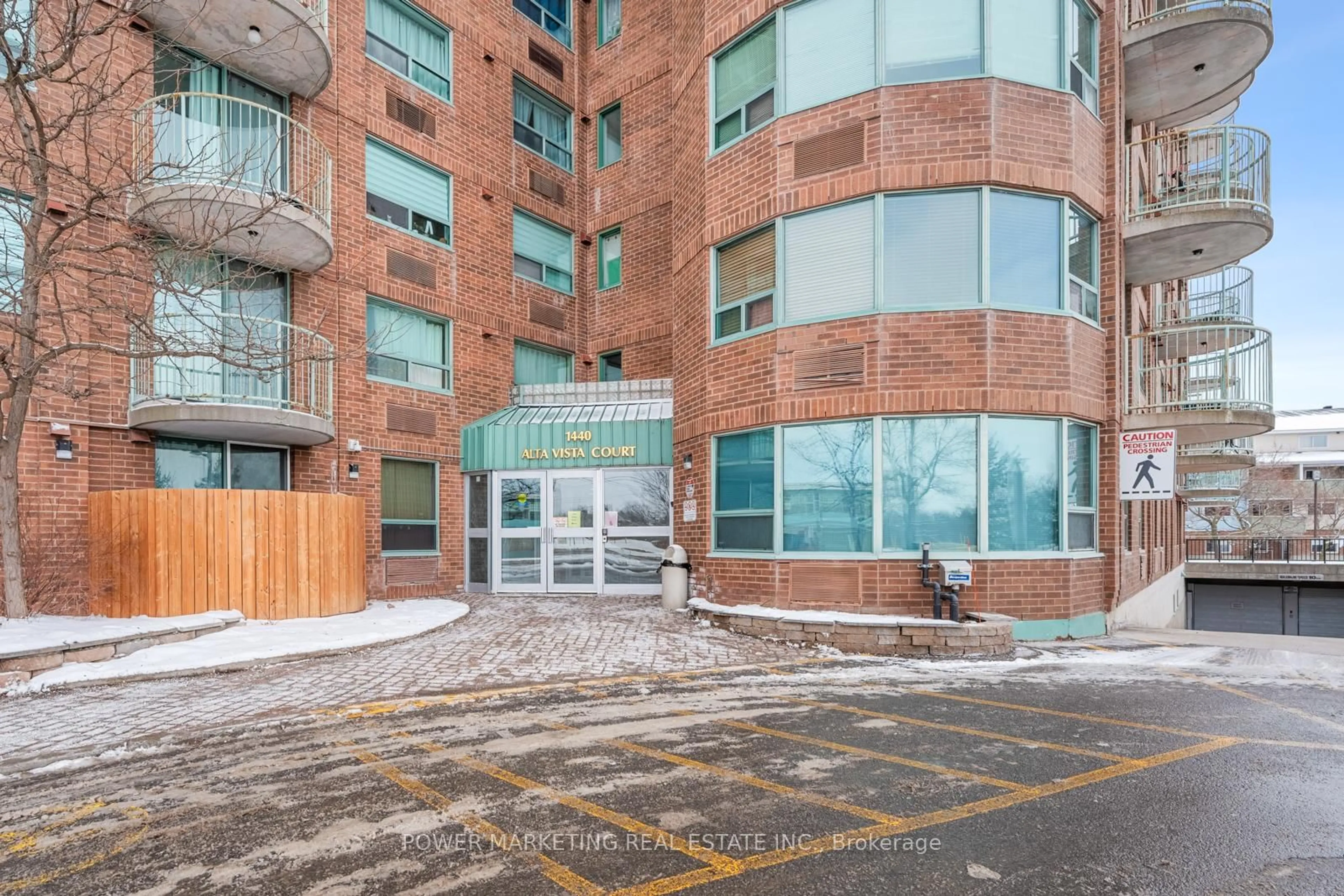 Indoor foyer for 1440 HERON Rd #509, Ottawa Ontario K1V 0X2