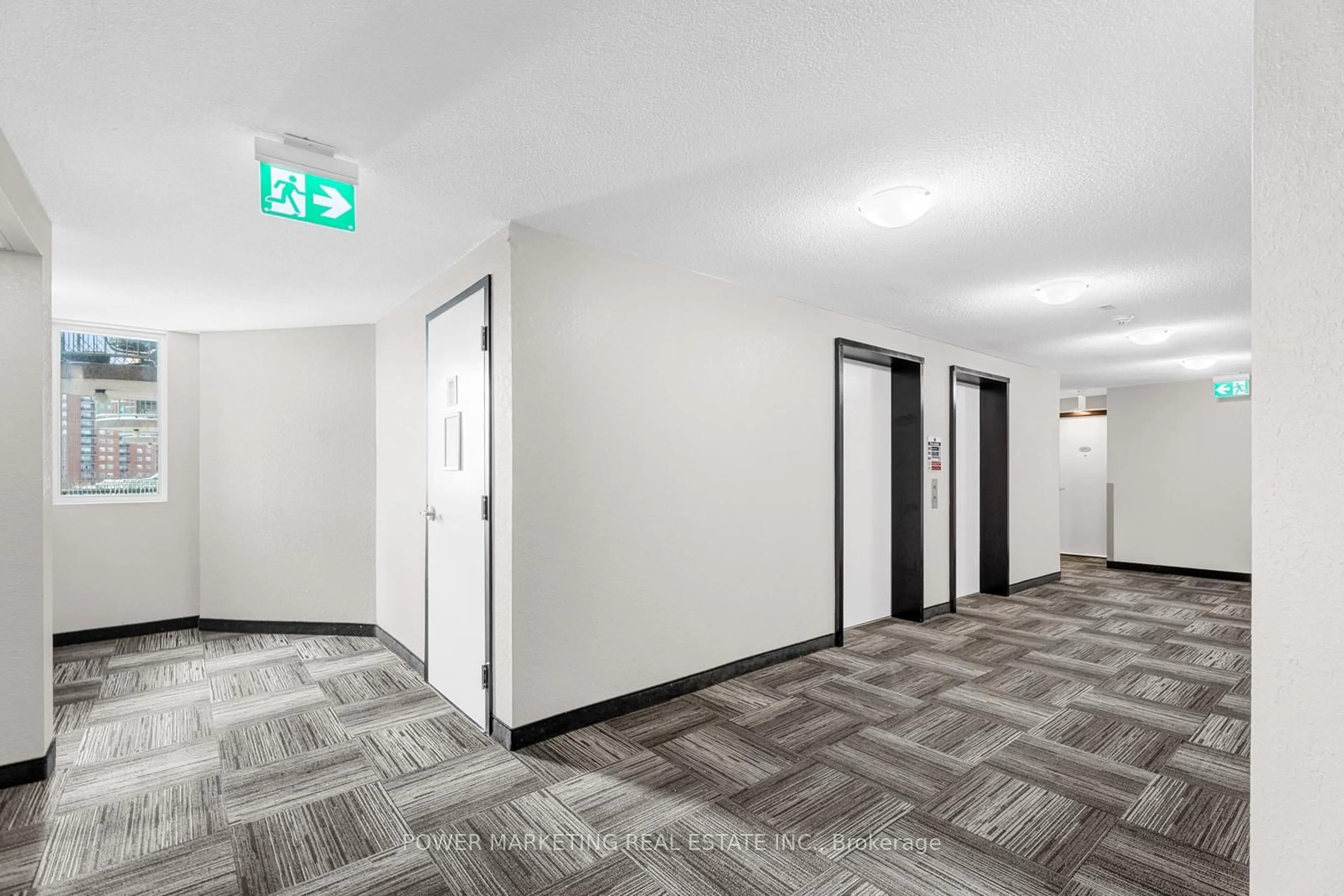 Indoor foyer for 1440 HERON Rd #509, Ottawa Ontario K1V 0X2