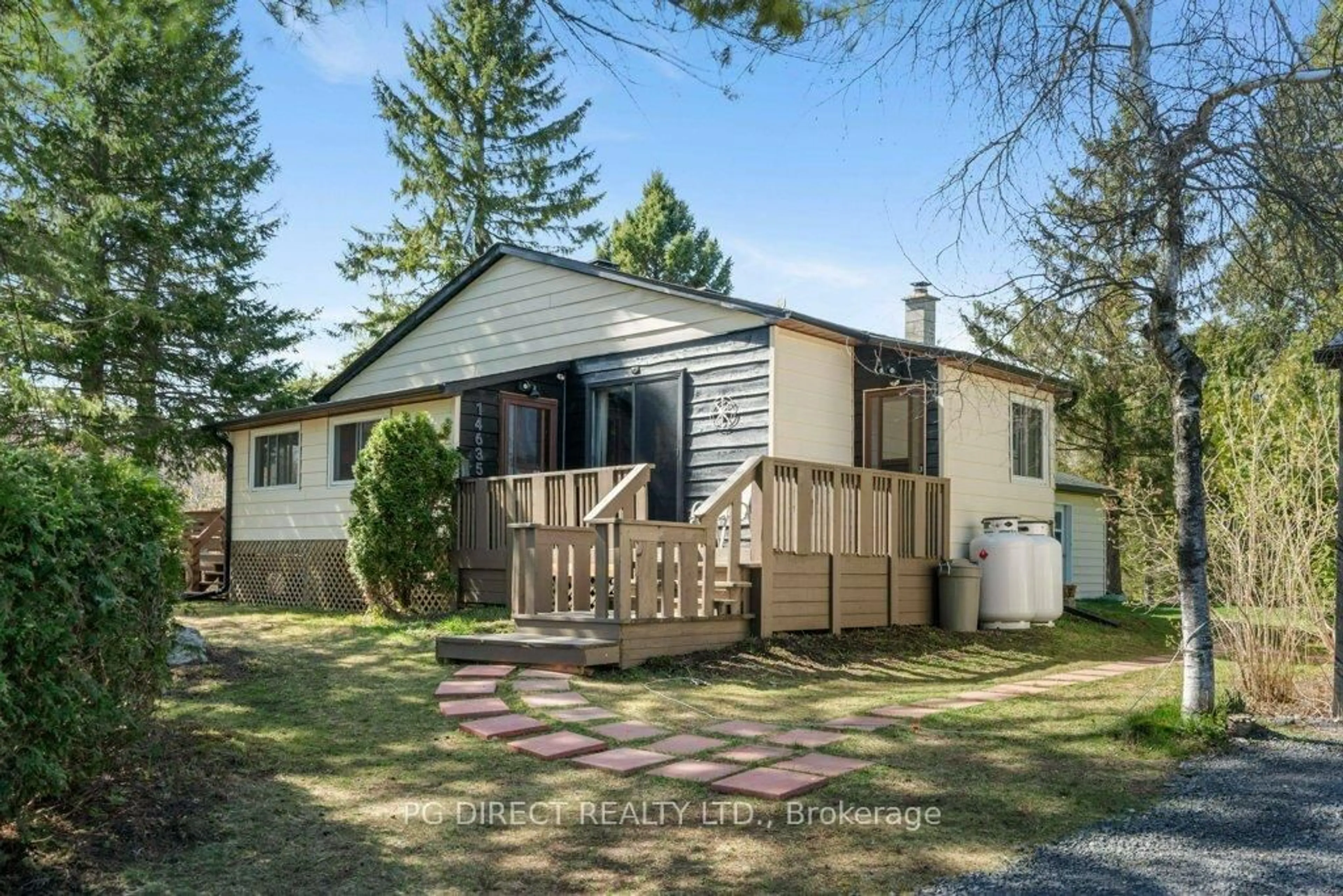 Home with vinyl exterior material, street for 14635 Otto Rd, South Stormont Ontario K0C 1Y0