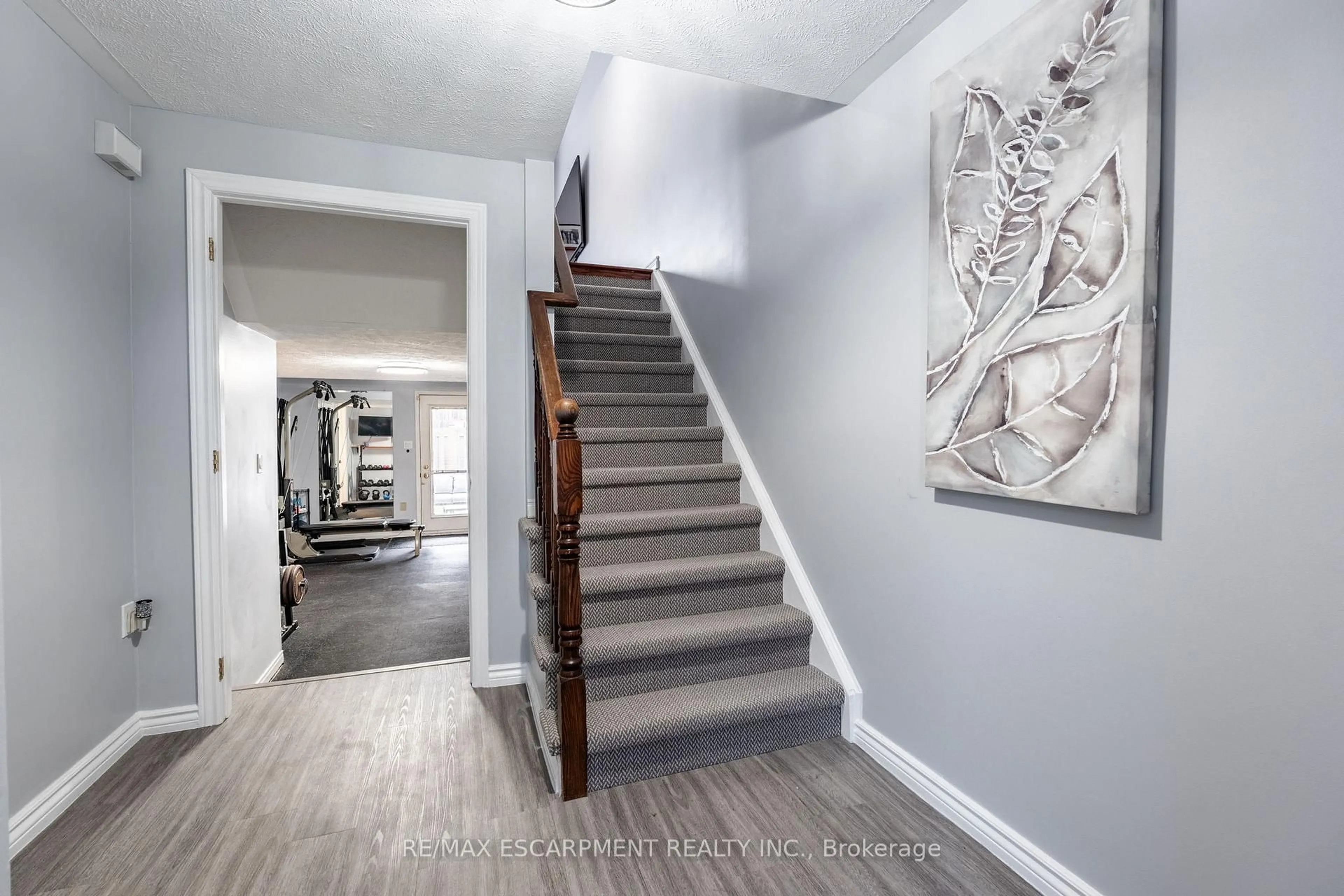 Stairs for 72 Stone Church Rd #14, Hamilton Ontario L9B 2H6