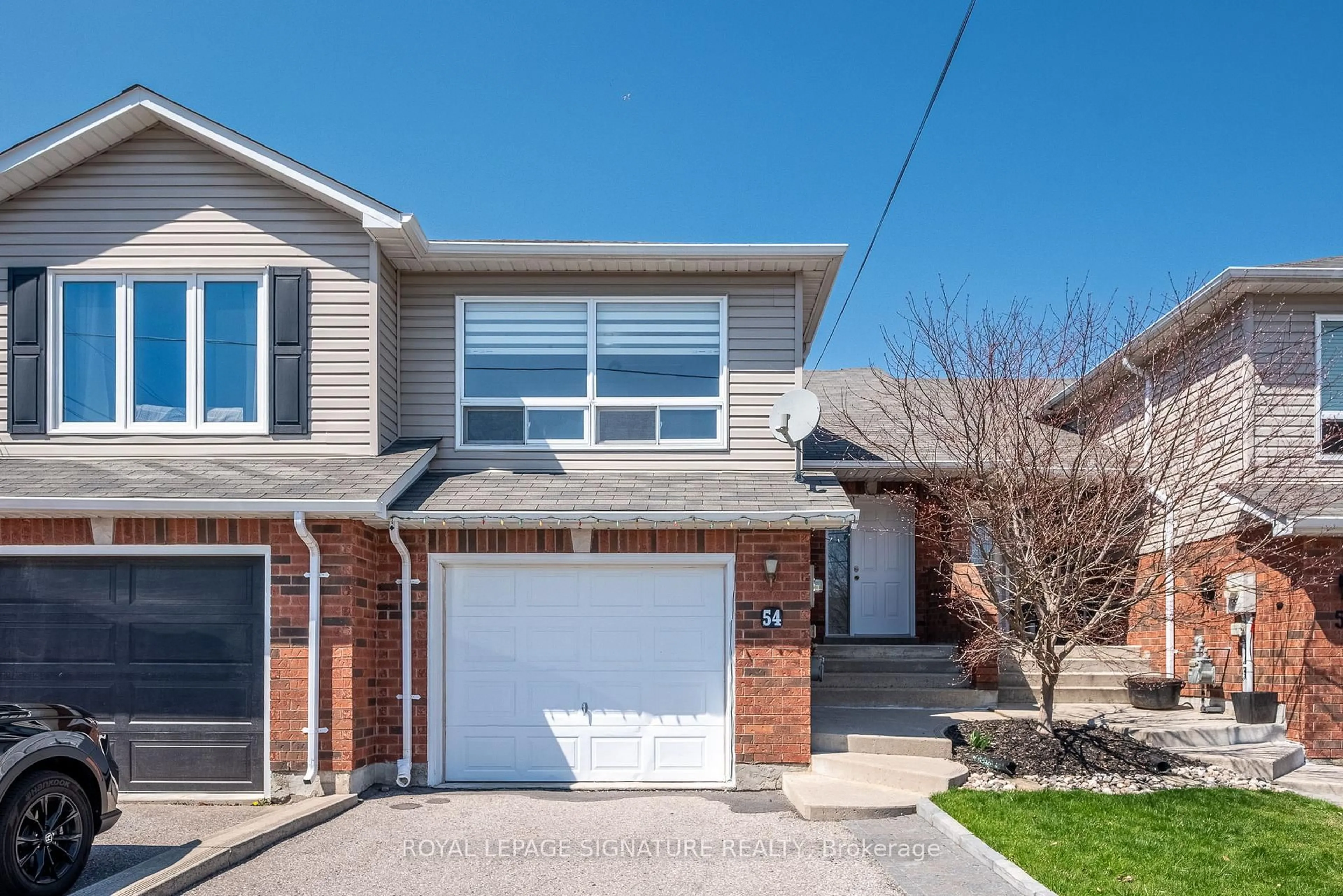 Home with brick exterior material, street for 54 Munroe St, Cobourg Ontario K9A 1C1