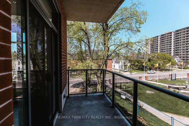 Additional property image - 399 Queen St Unit 201