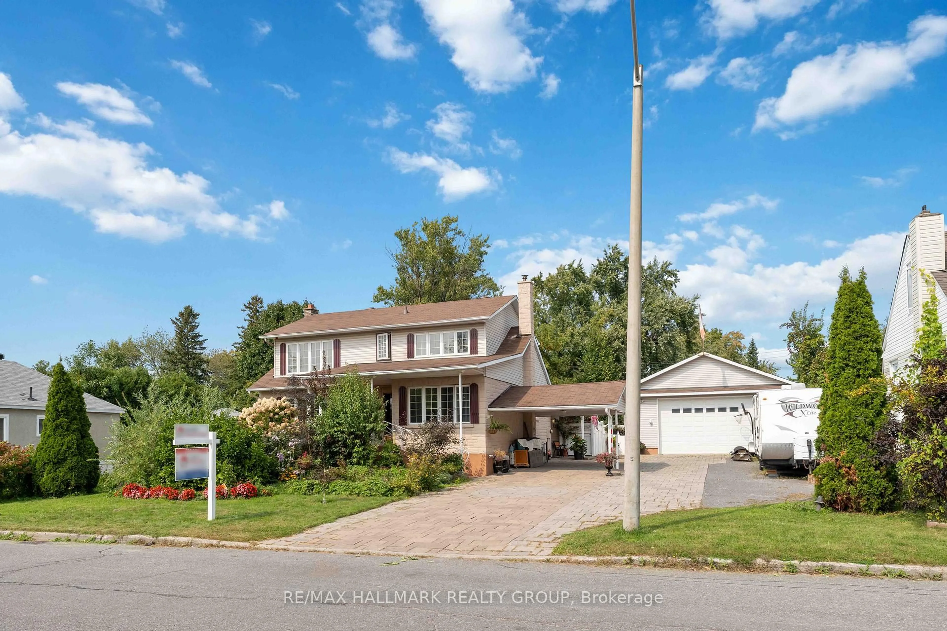 Unknown for 431 Blake Blvd, Ottawa Ontario K1K 1A9
