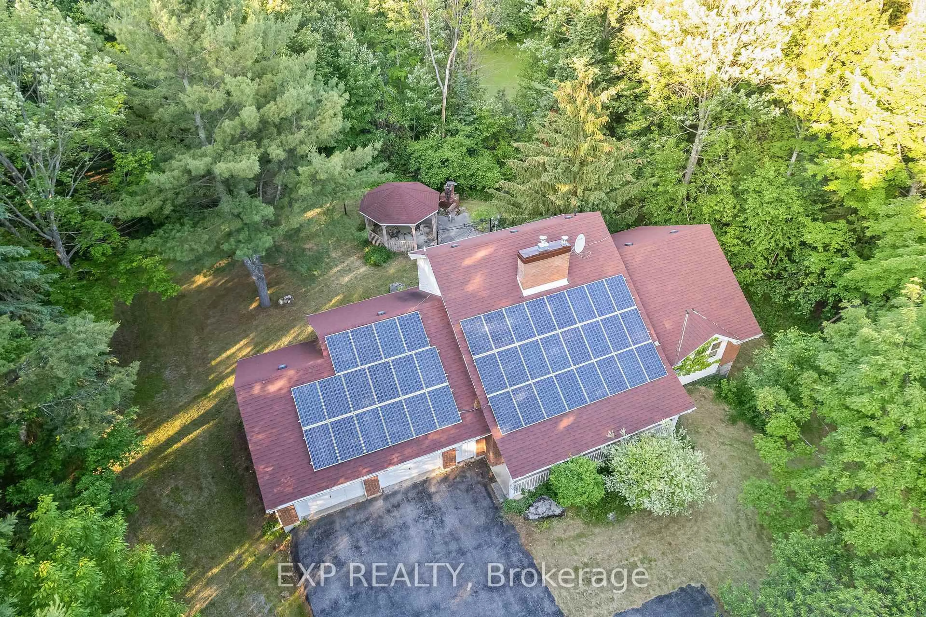 A pic from outside/outdoor area/front of a property/back of a property/a pic from drone, building for 1585 County 46 Rd, Havelock-Belmont-Methuen Ontario K0L 1Z0